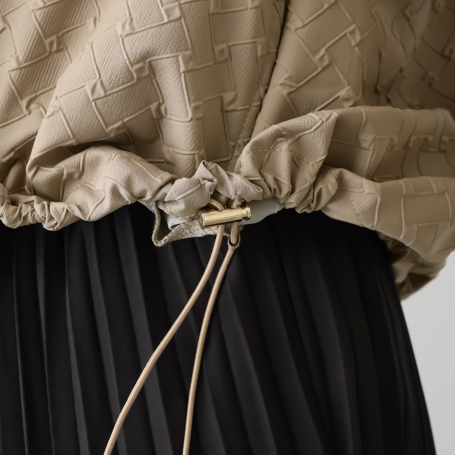 マチュート 丸みで華やぐ 秋映えジャガードブルゾン