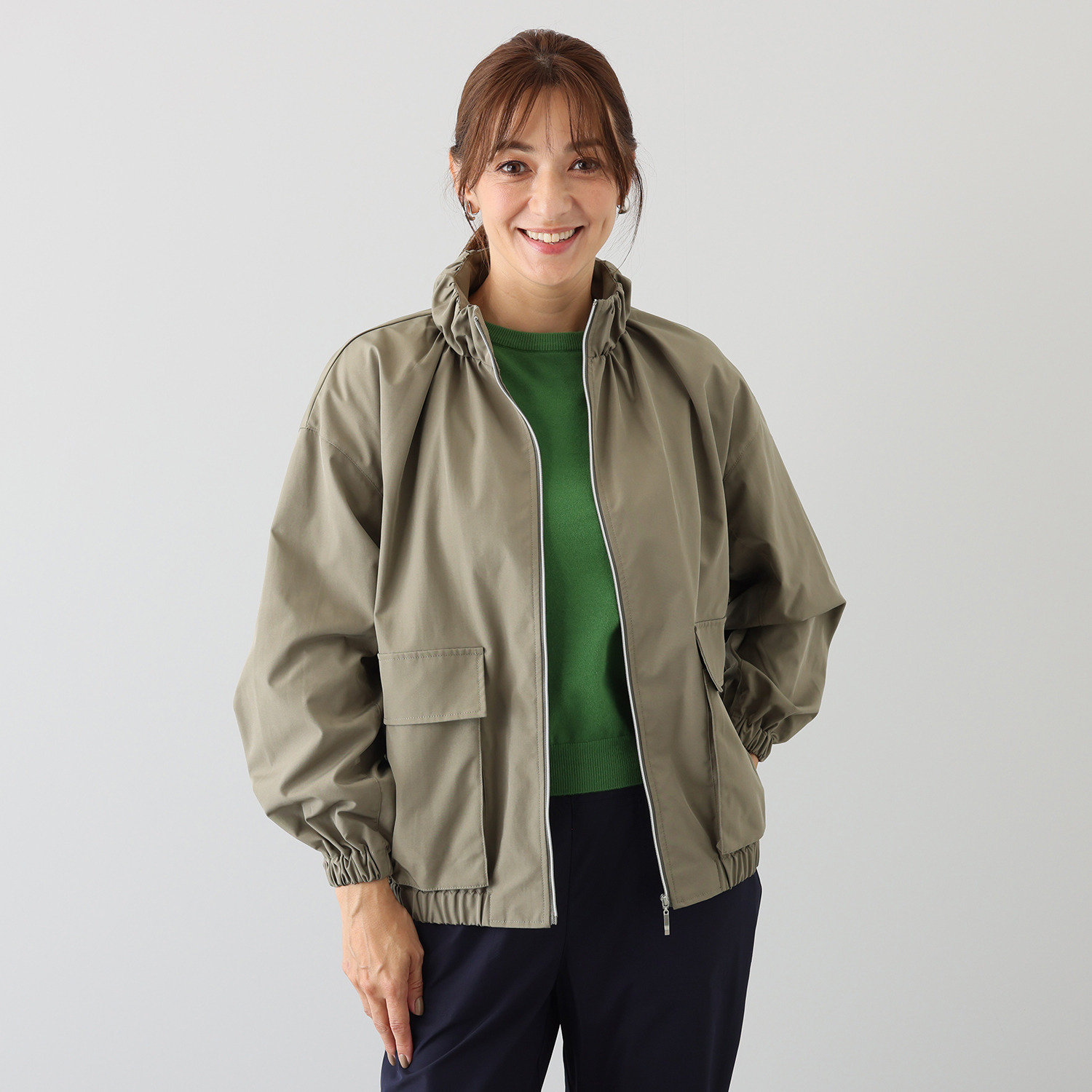 フェアリア　ビス はっ水 ギャザーデザイン ブルゾン