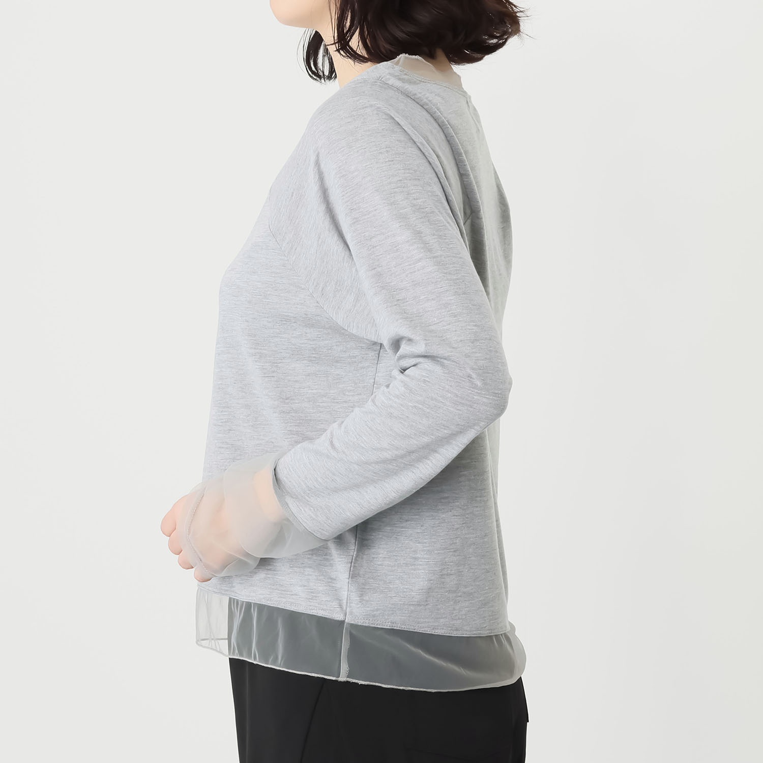 ラ　ヴァーグ　デトワール すっきりさらっと 天竺素材 チュールアクセントの デイリープルオーバー