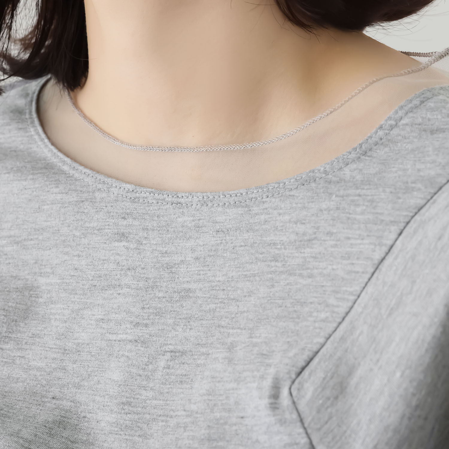 ラ　ヴァーグ　デトワール すっきりさらっと 天竺素材 チュールアクセントの デイリープルオーバー