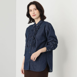 ラ　ヴァーグ　デトワール 上品カジュアル ミニフリルデザイン パール調ボタンアクセント デニムシャツ