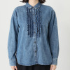 ラ　ヴァーグ　デトワール 上品カジュアル ミニフリルデザイン パール調ボタンアクセント デニムシャツ