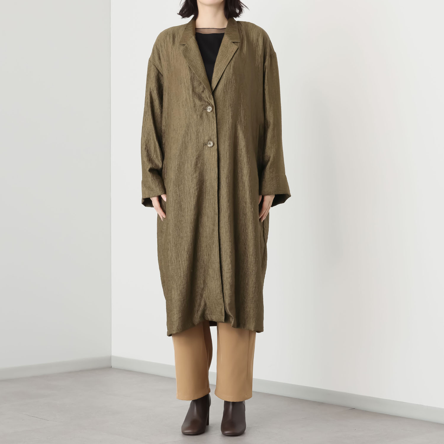 ラ　ヴァーグ　デトワール パサッと羽織る 軽量で上品な一枚仕立て キラキラコート