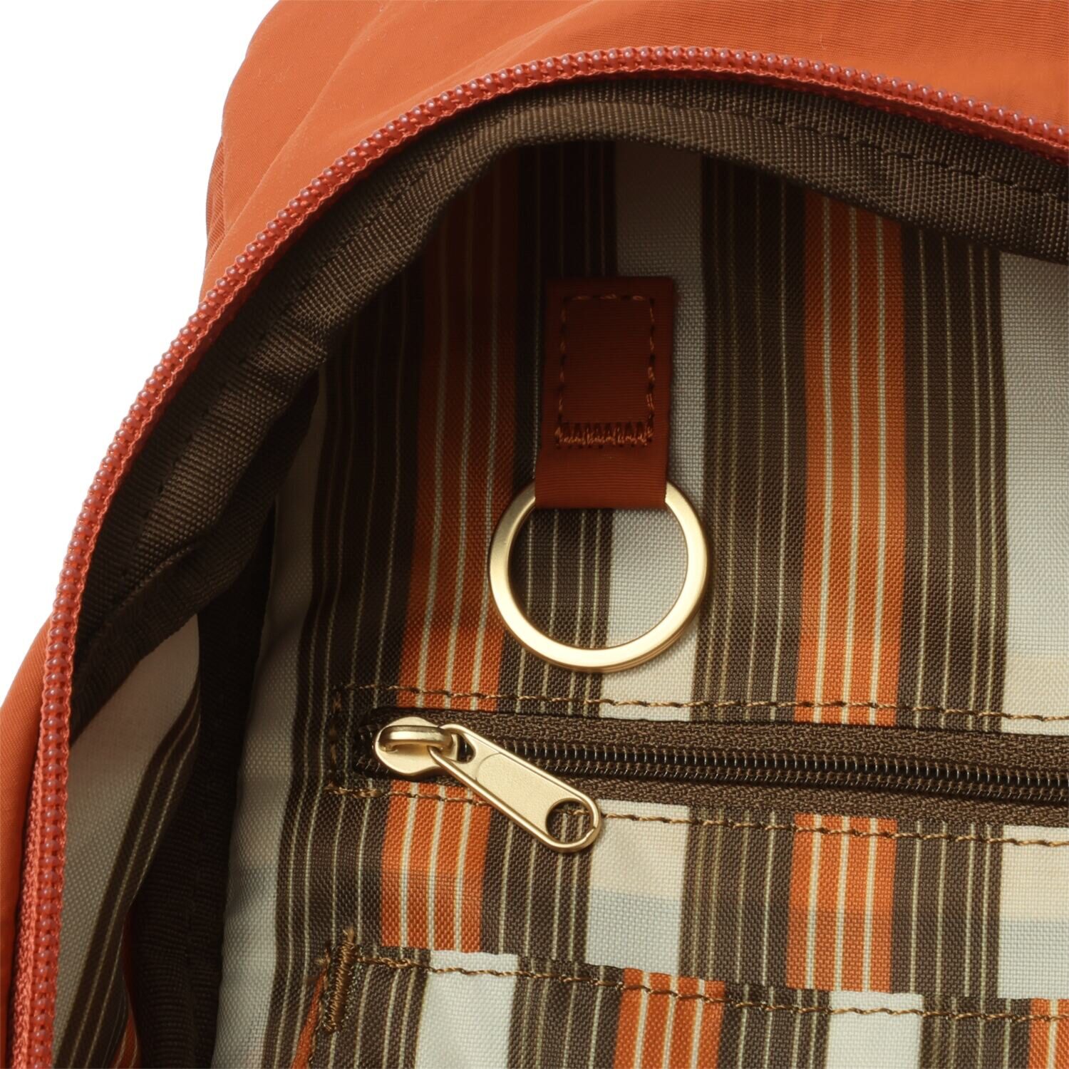 ウニカ 人間工学に基づいた ふんわりギャザー 軽量リュック