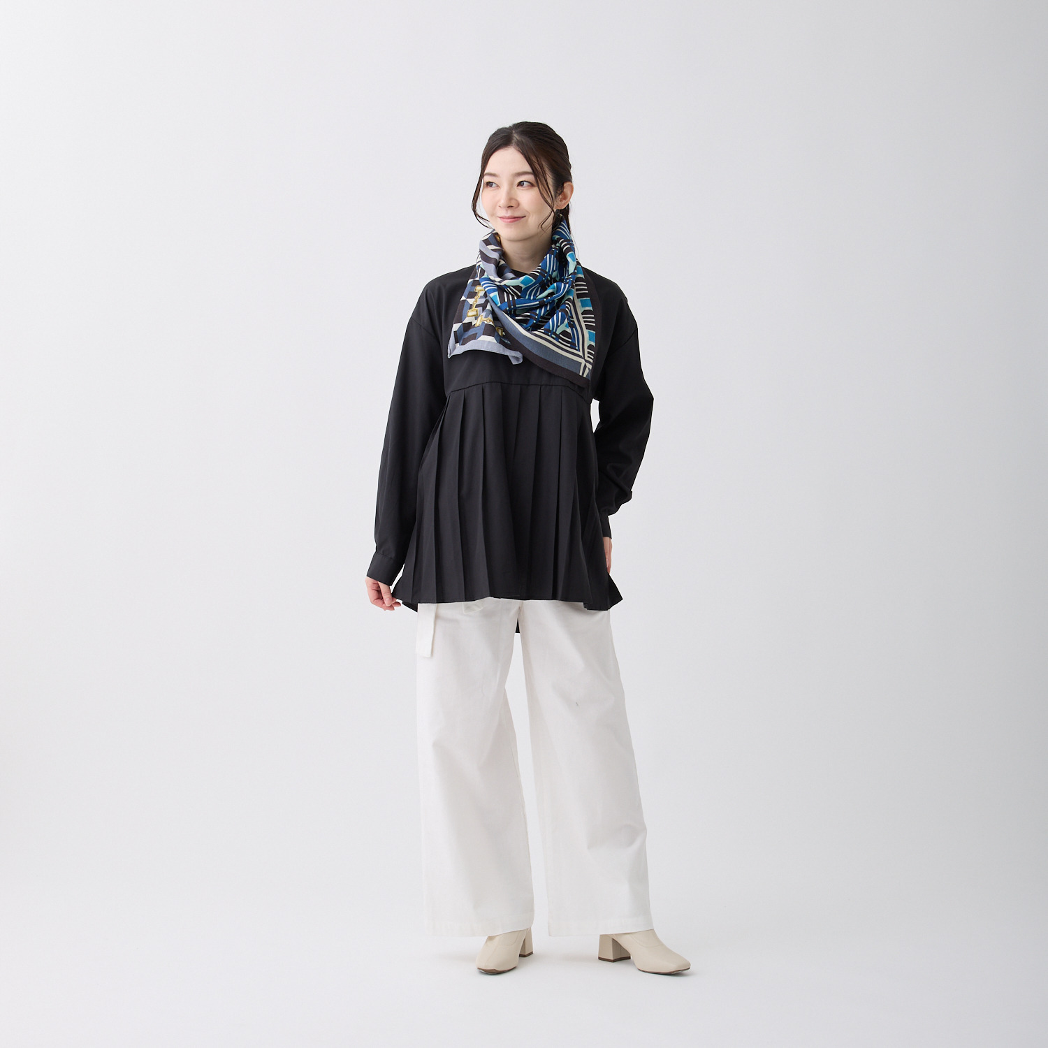 ミラ・ショーン ウールシルク スヌードスカーフ