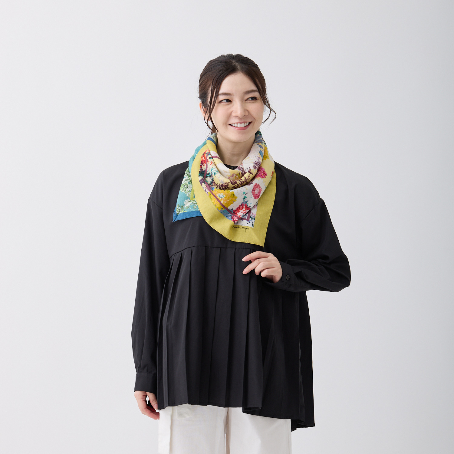 ミラ・ショーン ウールシルク スヌードスカーフ