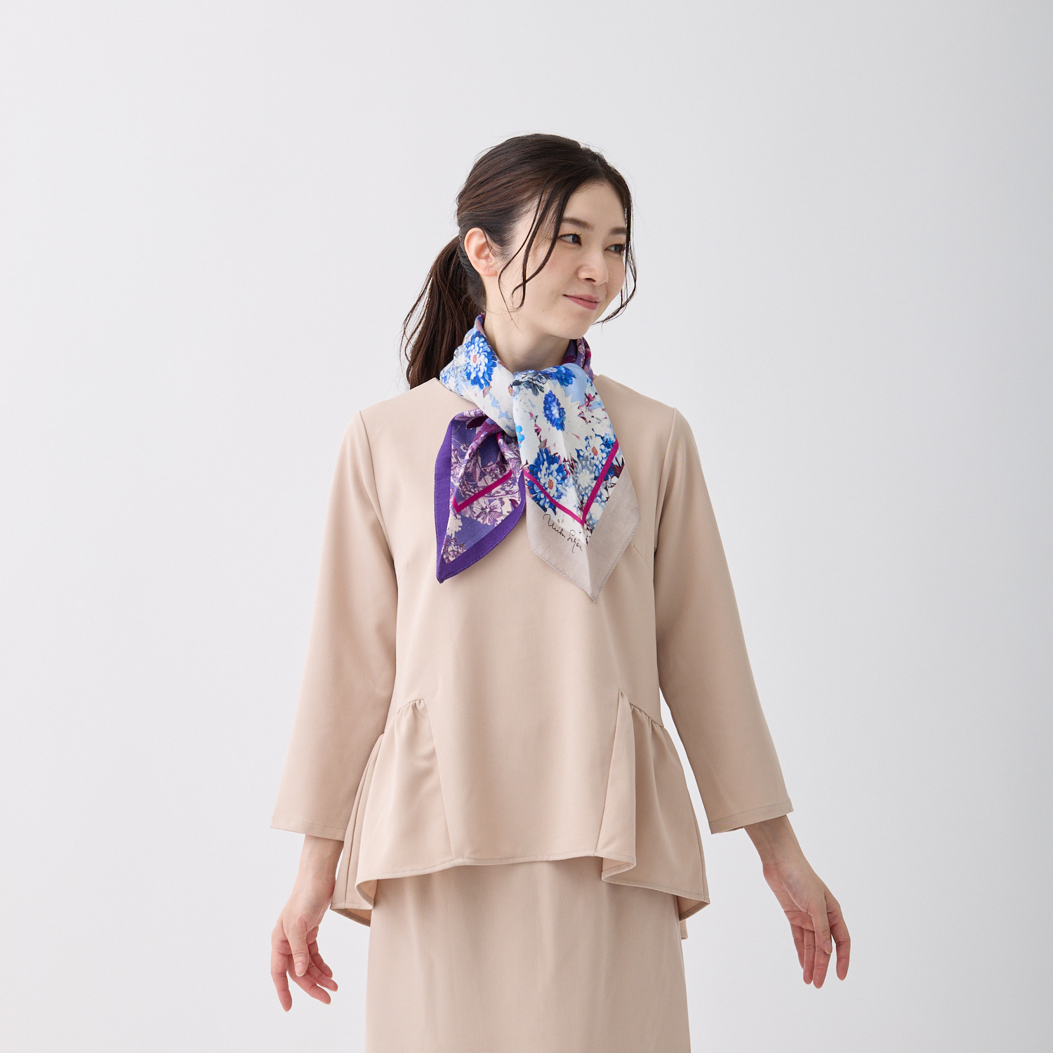 ミラ・ショーン ウールシルク スヌードスカーフ