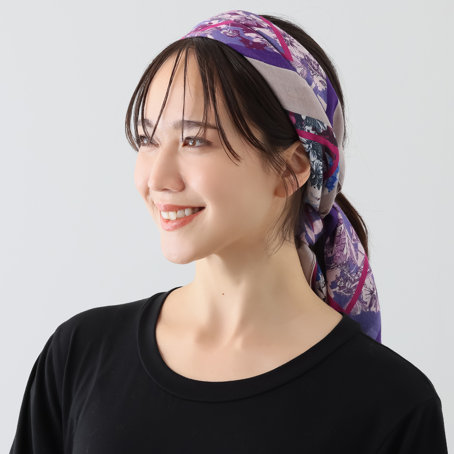 ミラ・ショーン ウールシルク スヌードスカーフ