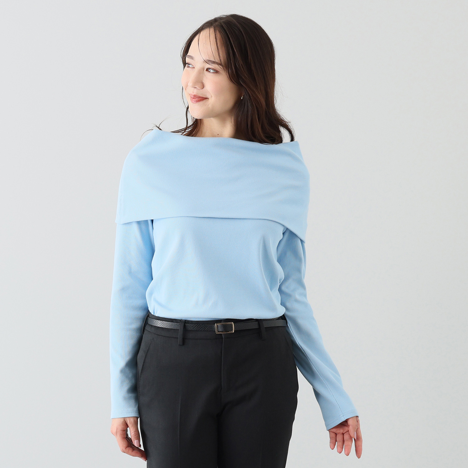 プリモヴァローレ 大人のオフショルダー プルオーバー