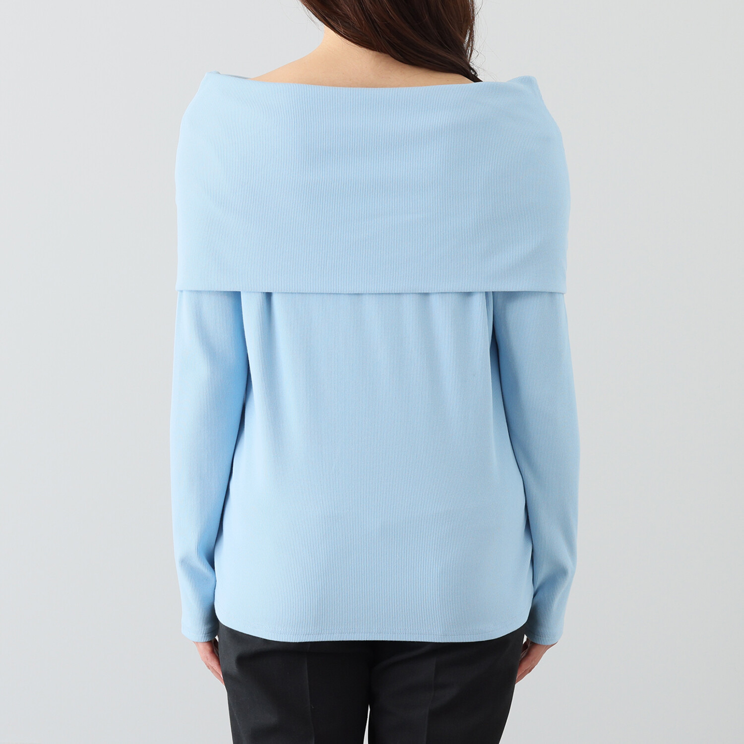 プリモヴァローレ 大人のオフショルダー プルオーバー