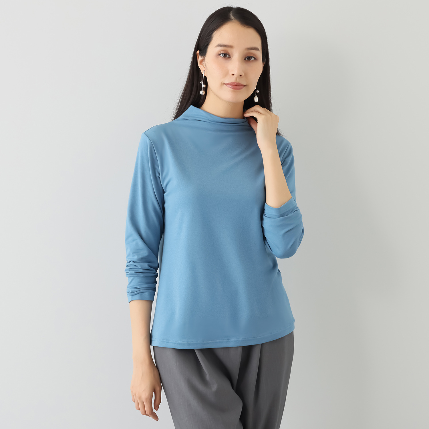 ココンライフ　ドゥ ＵＶカット・吸湿発熱 ルナセル（Ｒ）ベア天竺 ボトルネックプルオーバー