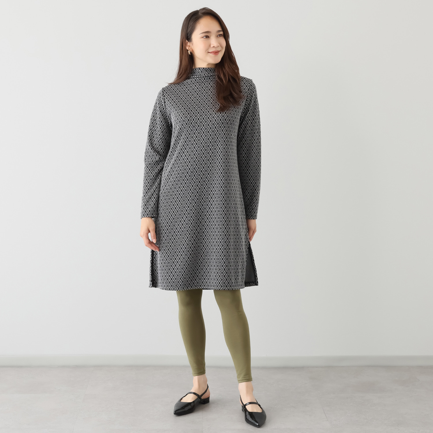 ココンライフ　ドゥ ＵＶカット・吸湿発熱 ルナセル（Ｒ）ベア天竺 レギンス