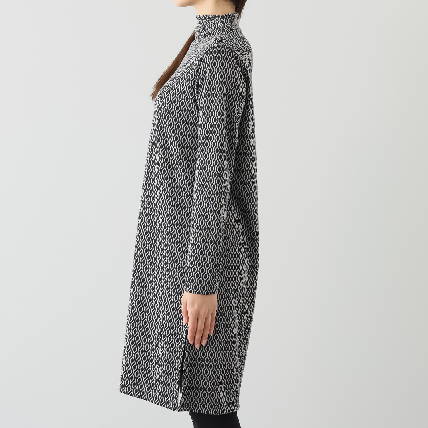 ココンライフ　ドゥ 吸湿発熱＆吸放湿 サーモギア（Ｒ） ジャガード ダイヤ柄ロングチュニック