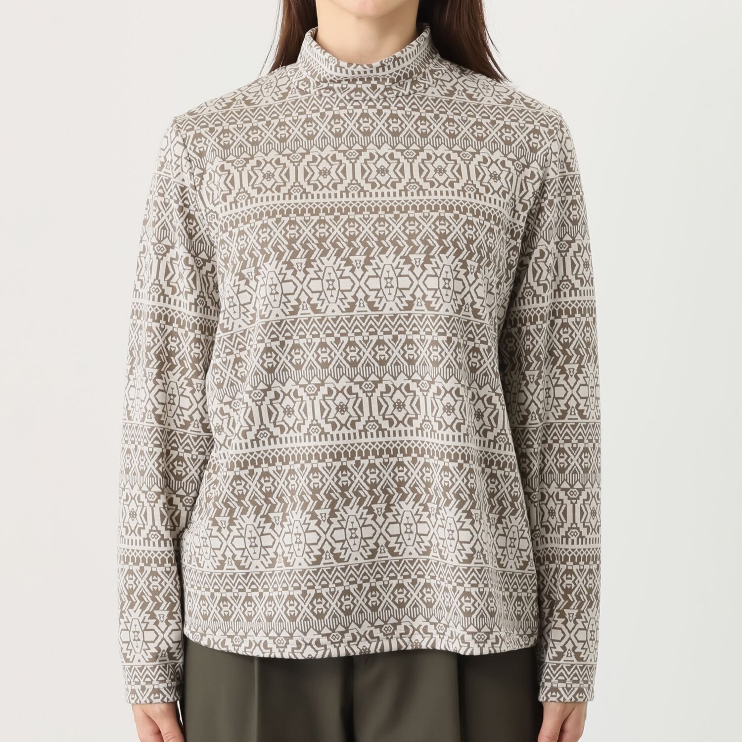 ココンライフ　ドゥ 吸湿発熱＆吸放湿 サーモギア（Ｒ） ジャガード アラベスク柄 ハイネックプルオーバー