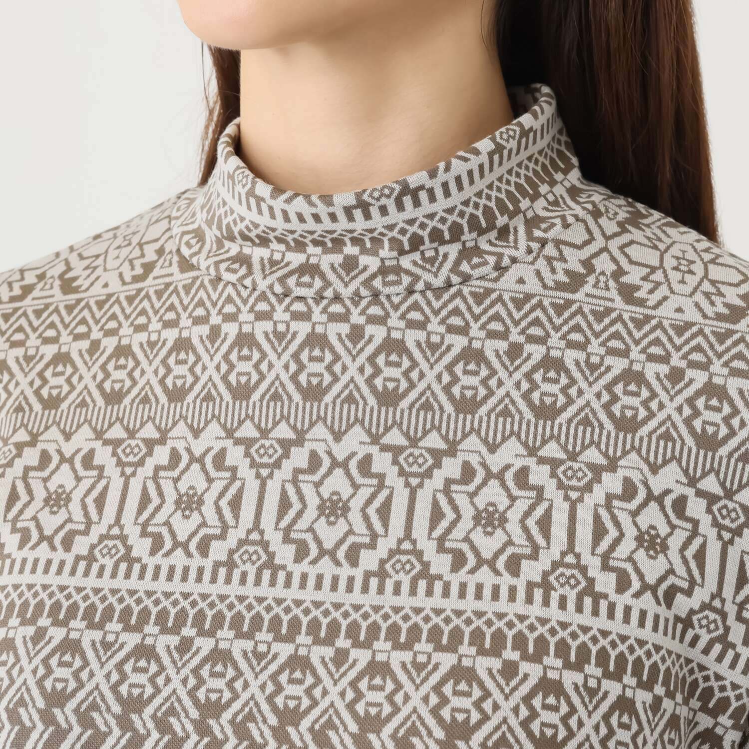 ココンライフ　ドゥ 吸湿発熱＆吸放湿 サーモギア（Ｒ） ジャガード アラベスク柄 ハイネックプルオーバー