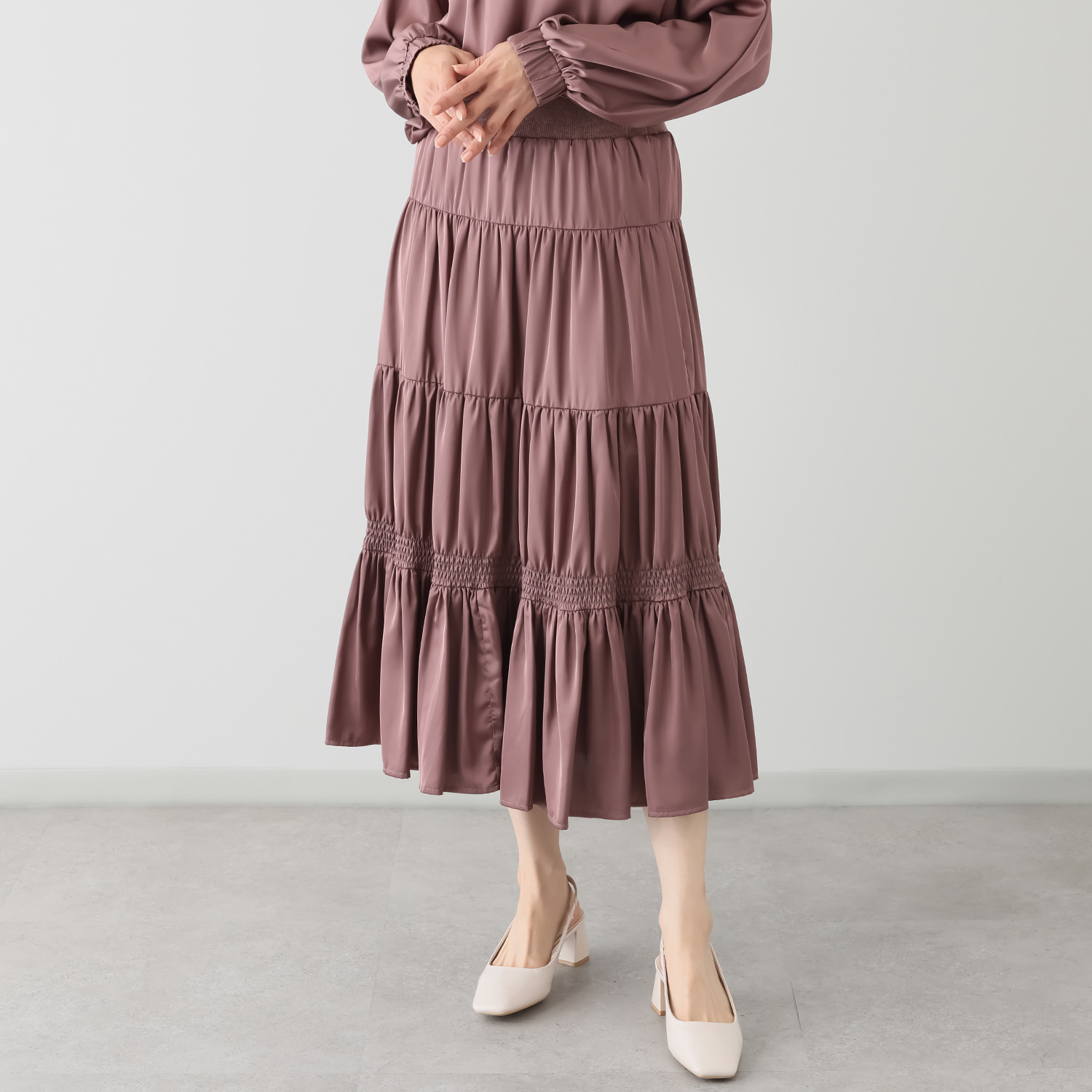 スタイル・ラヴィー シャイニーサテン シャーリングスカート