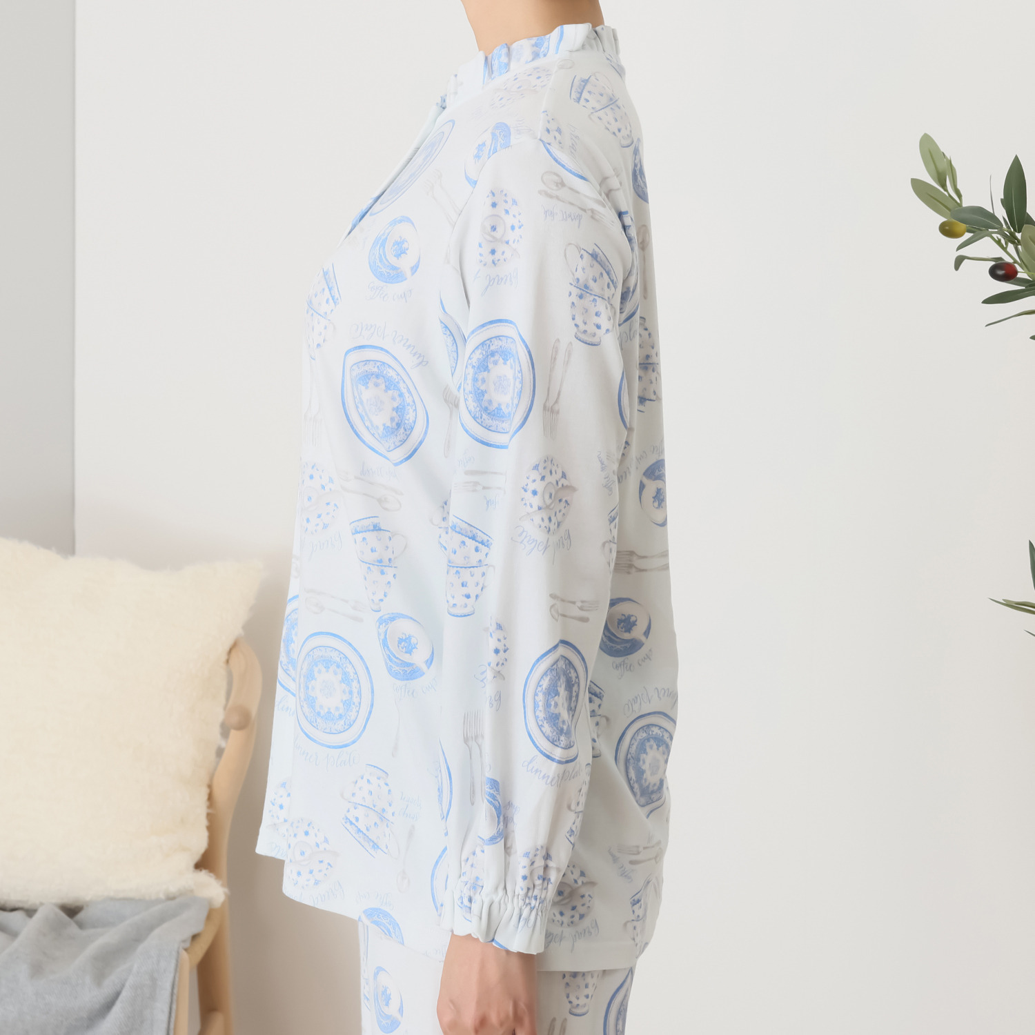 ナルエー 綿１００％スムース カトラリー柄 フリルナイトウェア 上下セット