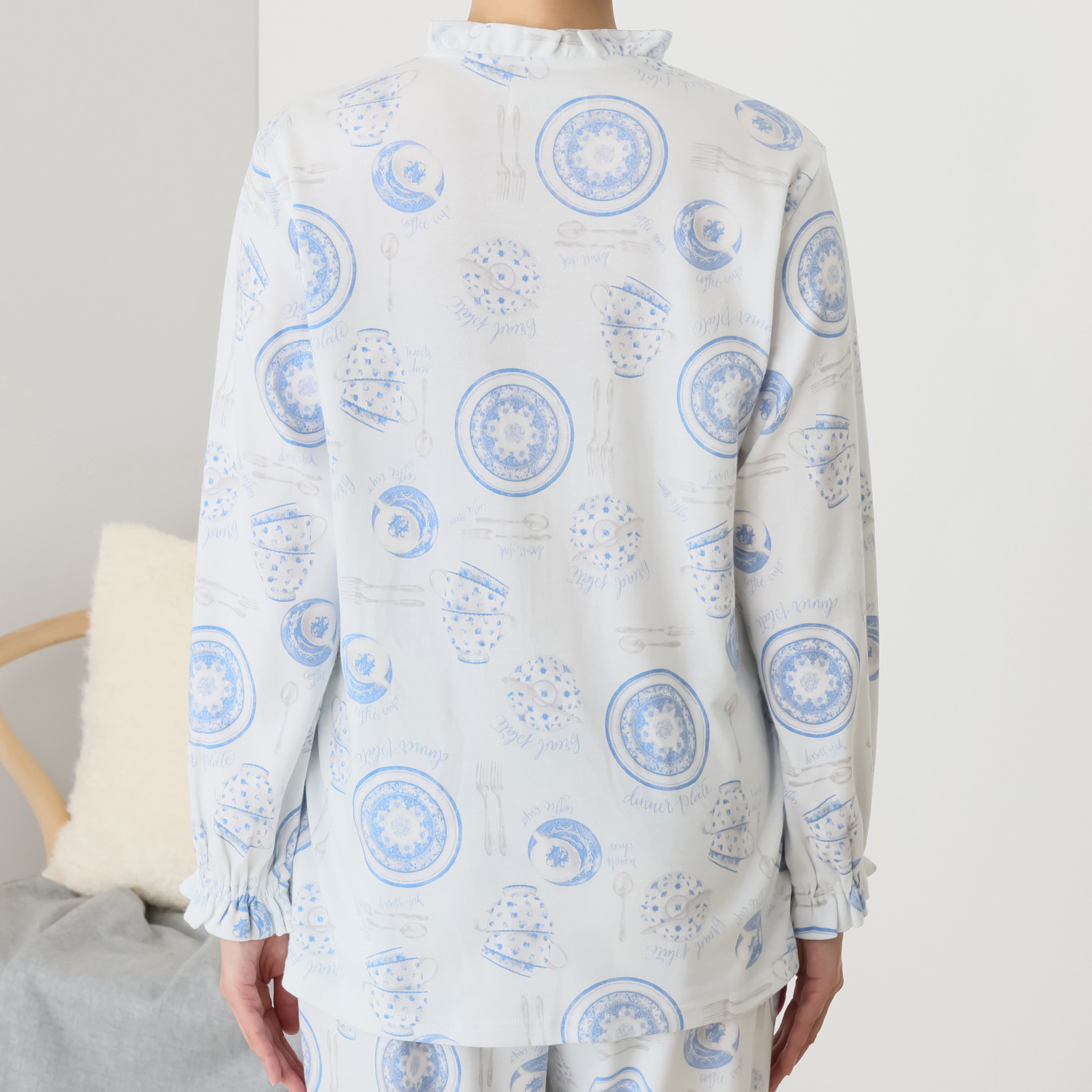 ナルエー 綿１００％スムース カトラリー柄 フリルナイトウェア 上下セット