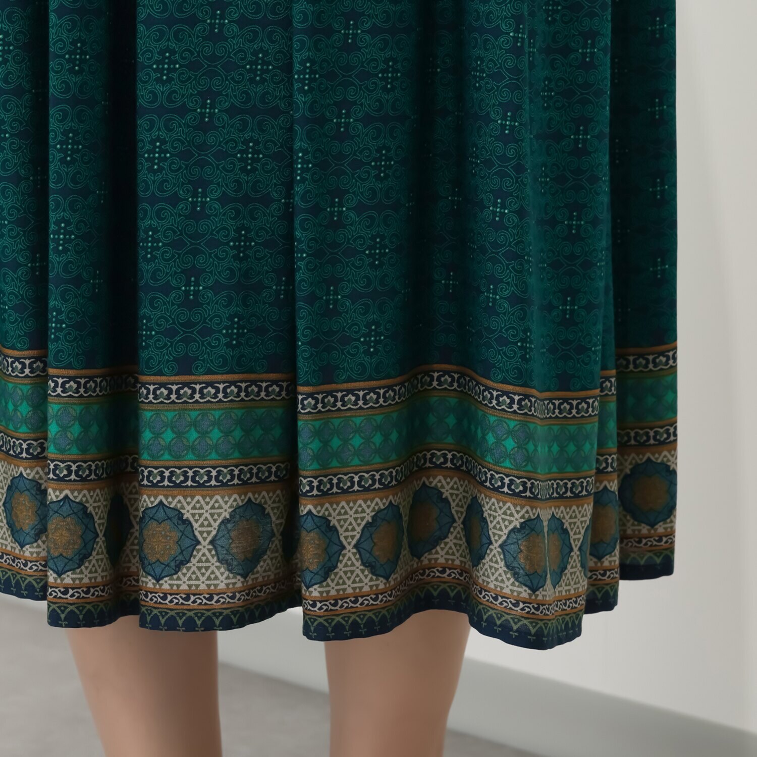 アリュメット パネルプリント フレアスカート