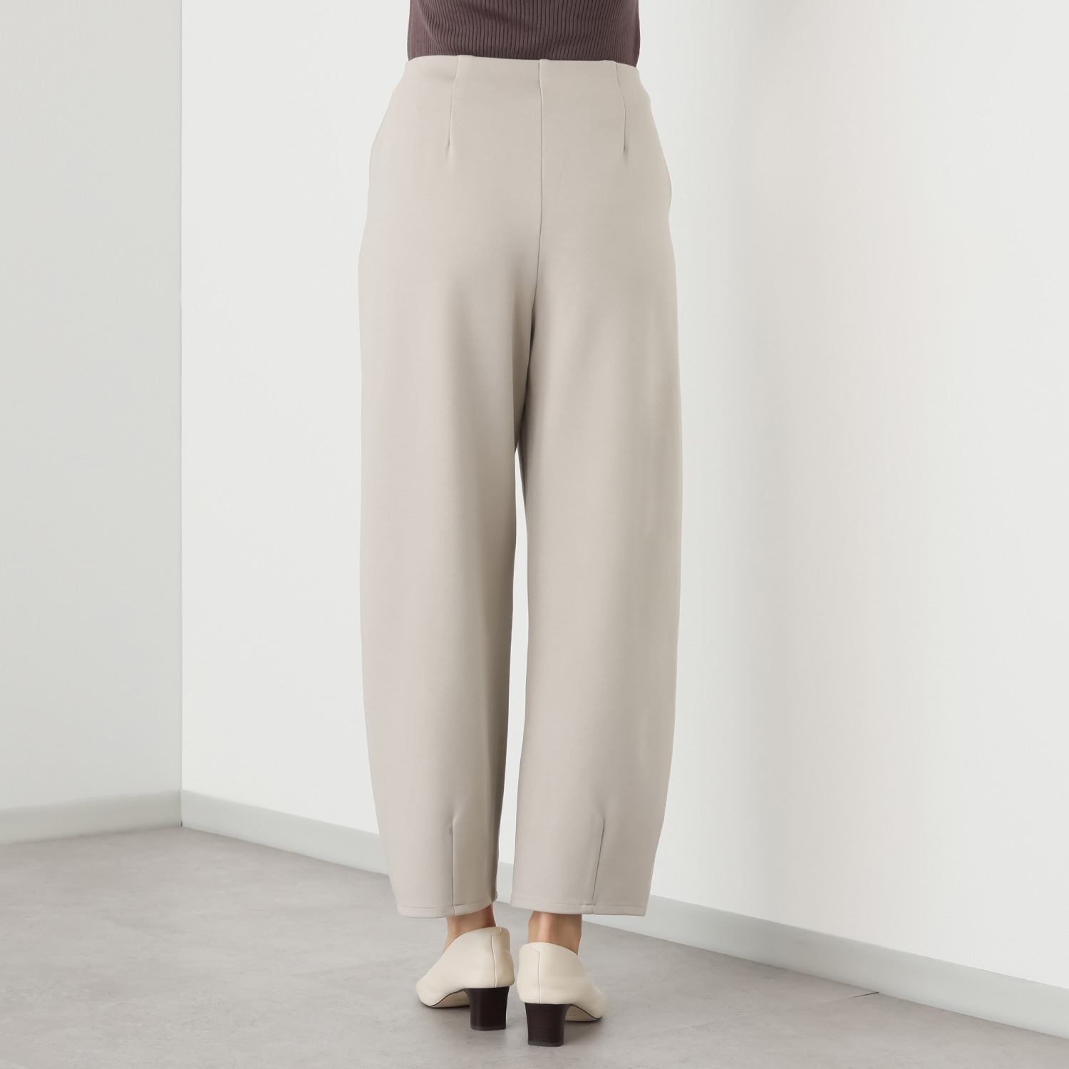 ＴＡＫＵＭＩＢＡ 吸湿発熱 クロスウォーム きれいめバレルパンツ