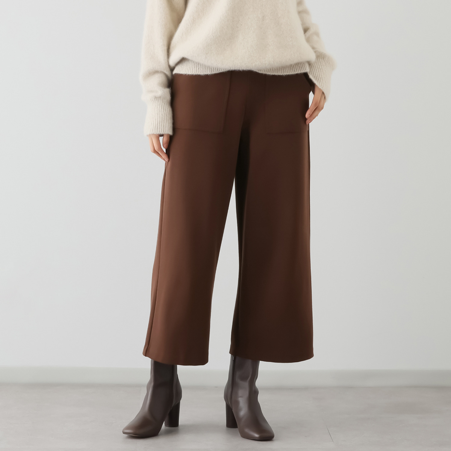 ＴＡＫＵＭＩＢＡ 吸湿発熱 クロスウォーム ベイカーワイドパンツ