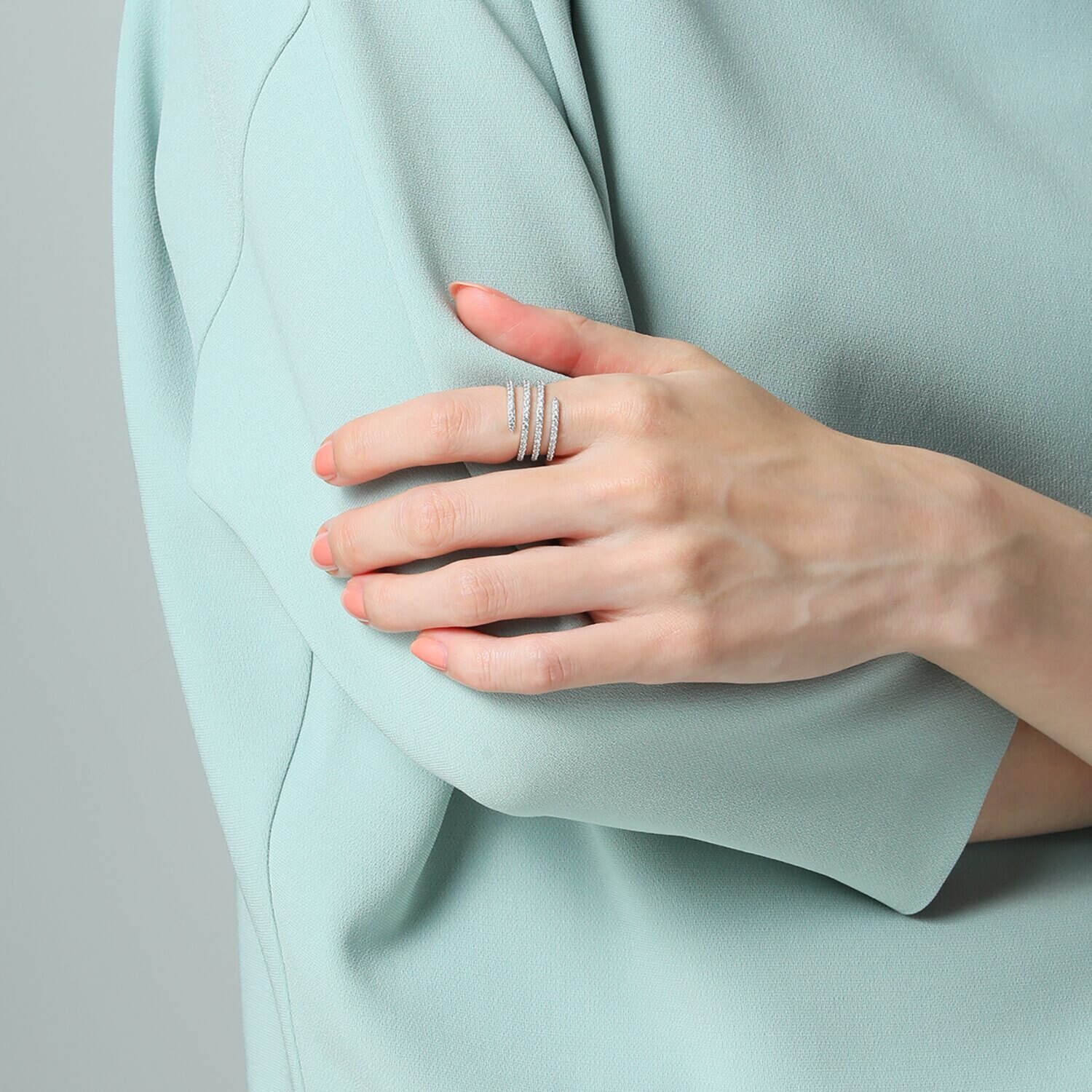 ブリランテステッラ シルバー ＣＺ ラップアラウンド クワトロライン リング