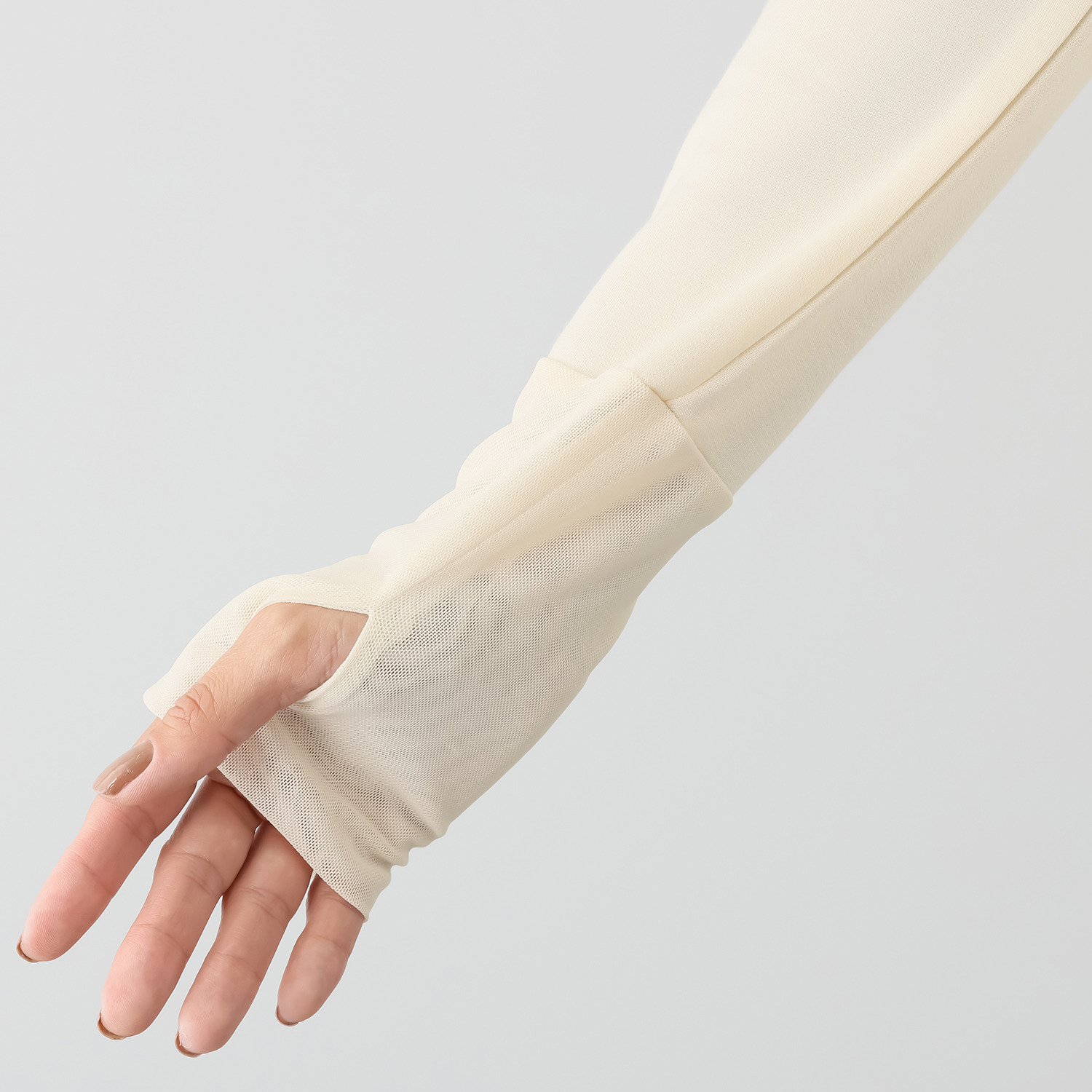 ゼラールスポーツ 襟あきがきれい！ もっちりのびのび素材 チュールコンビ ラウンドネック プルオーバー