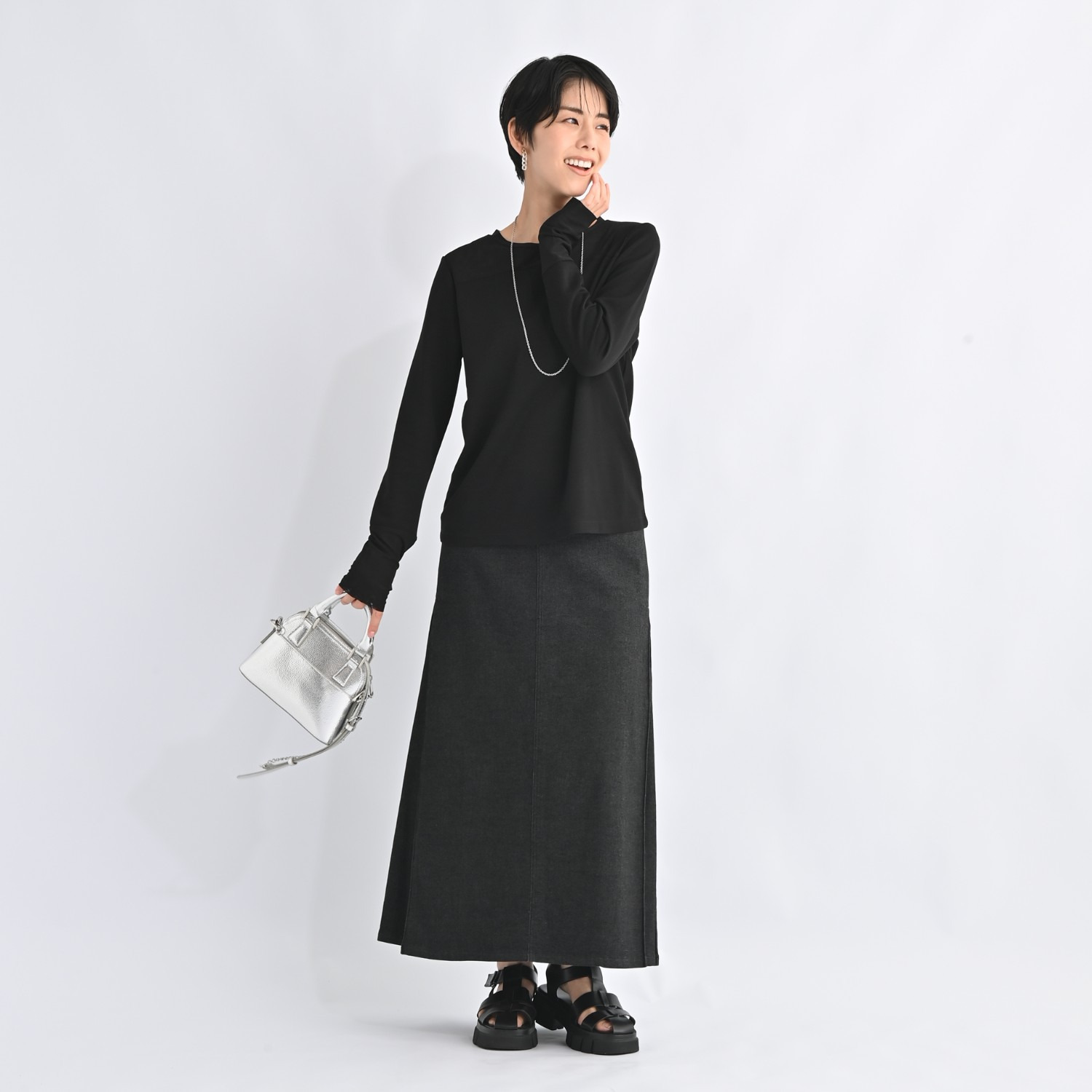 ゼラールスポーツ 襟あきがきれい！ もっちりのびのび素材 チュールコンビ ラウンドネック プルオーバー