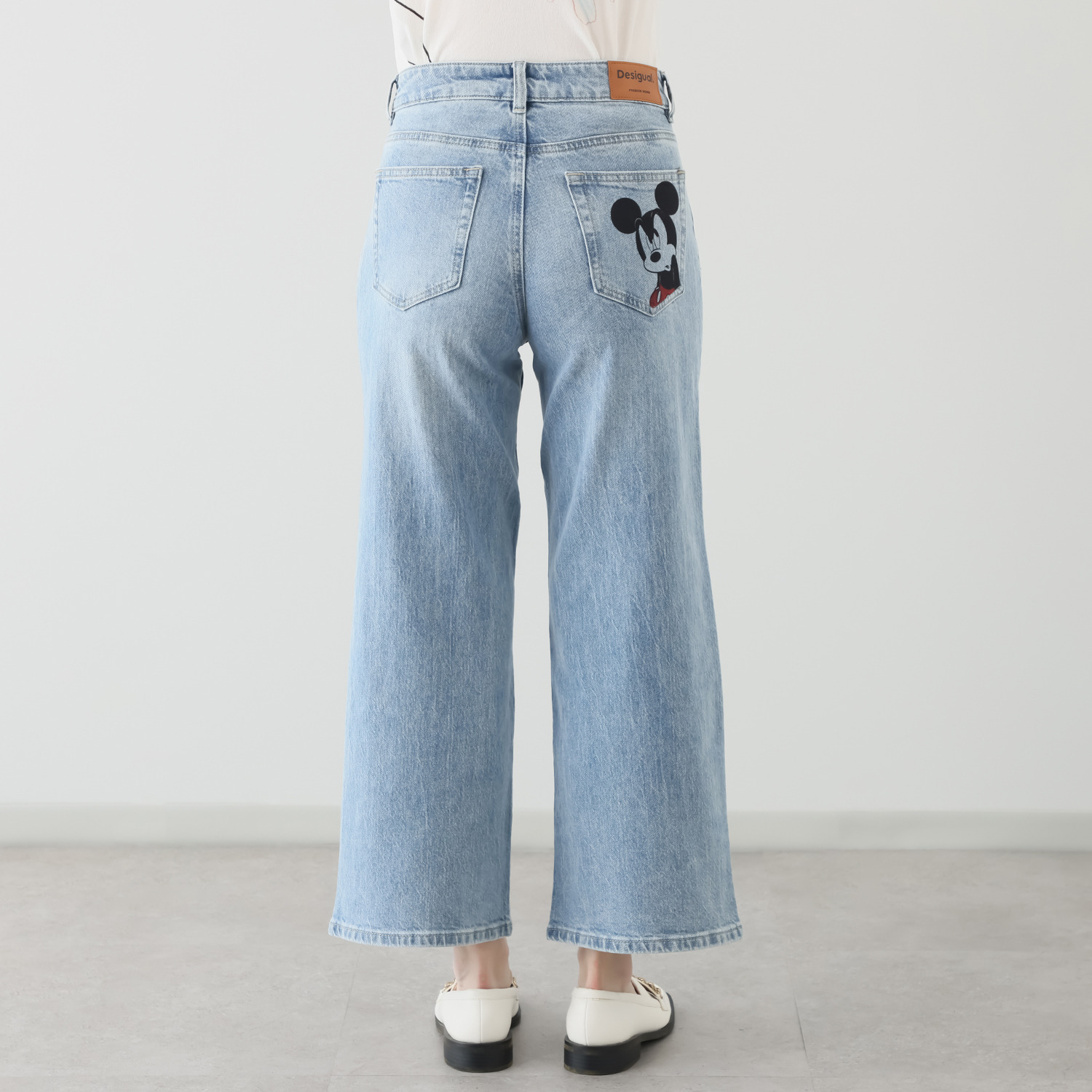 デシグアル ミッキーマウス刺しゅう デニムパンツ