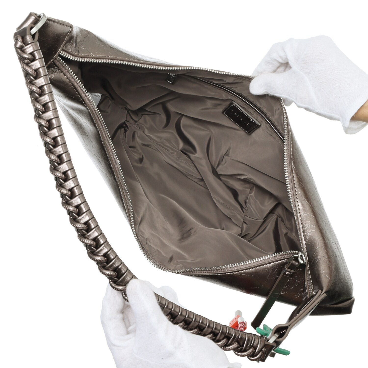 デシグアル 三日月型 ロゴ入りバッグ