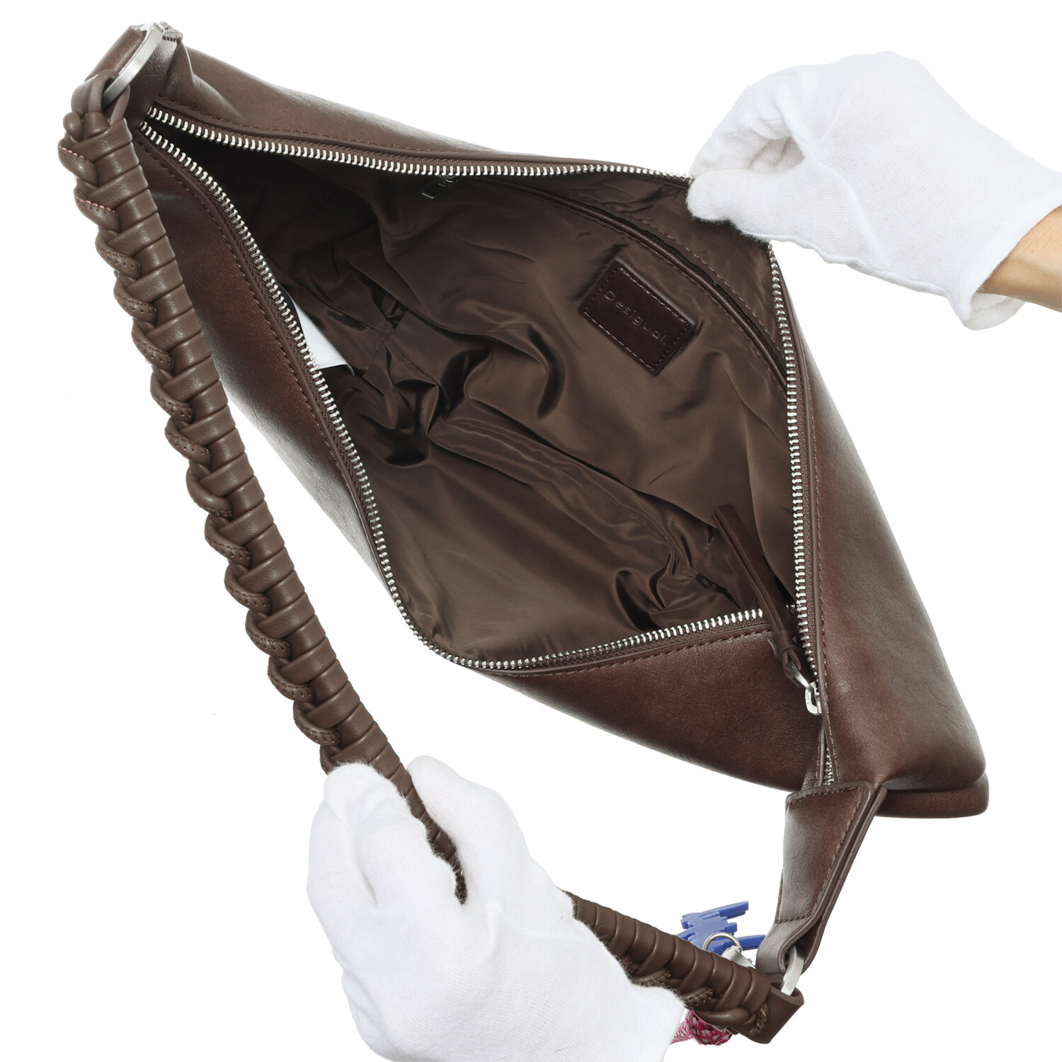 デシグアル 三日月型 ロゴ入りバッグ