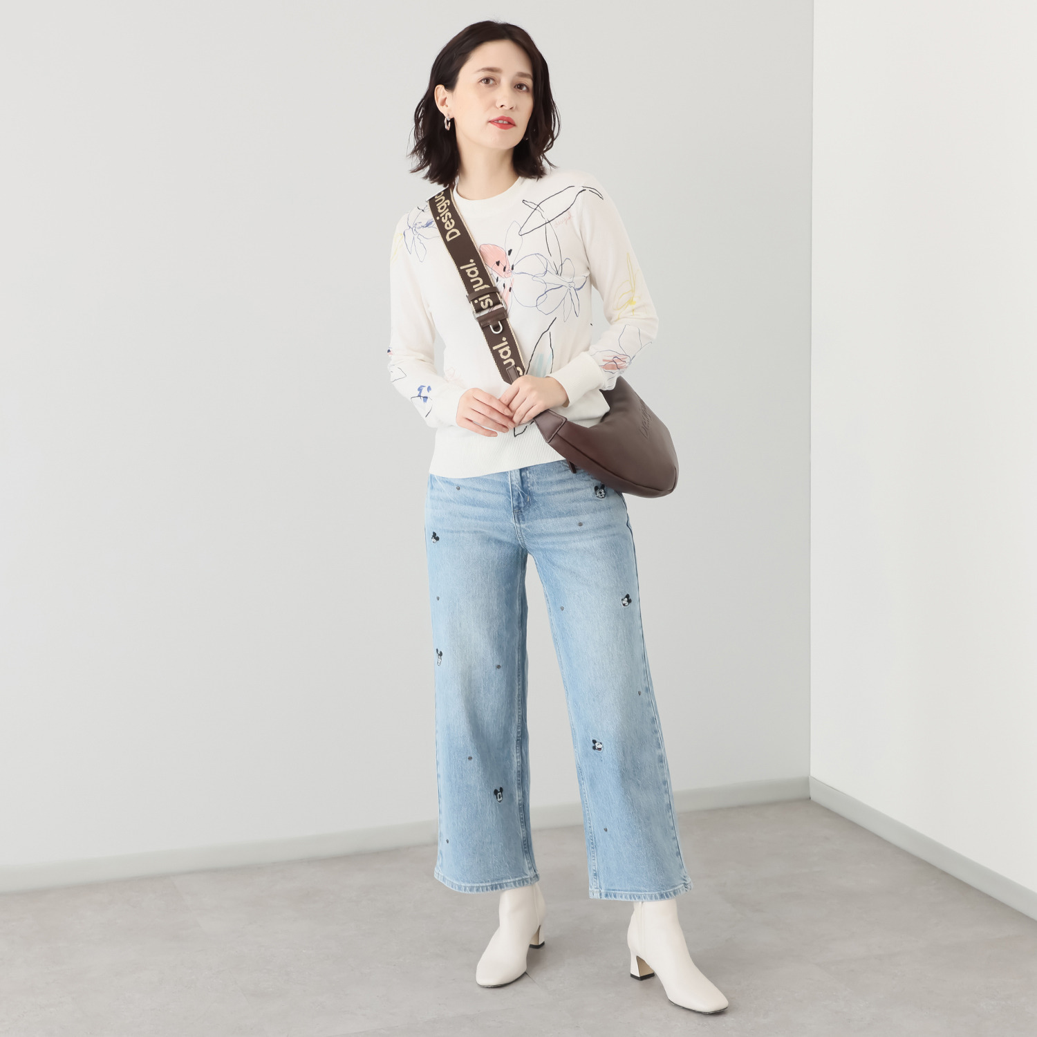 デシグアル 三日月型 ロゴ入りバッグ