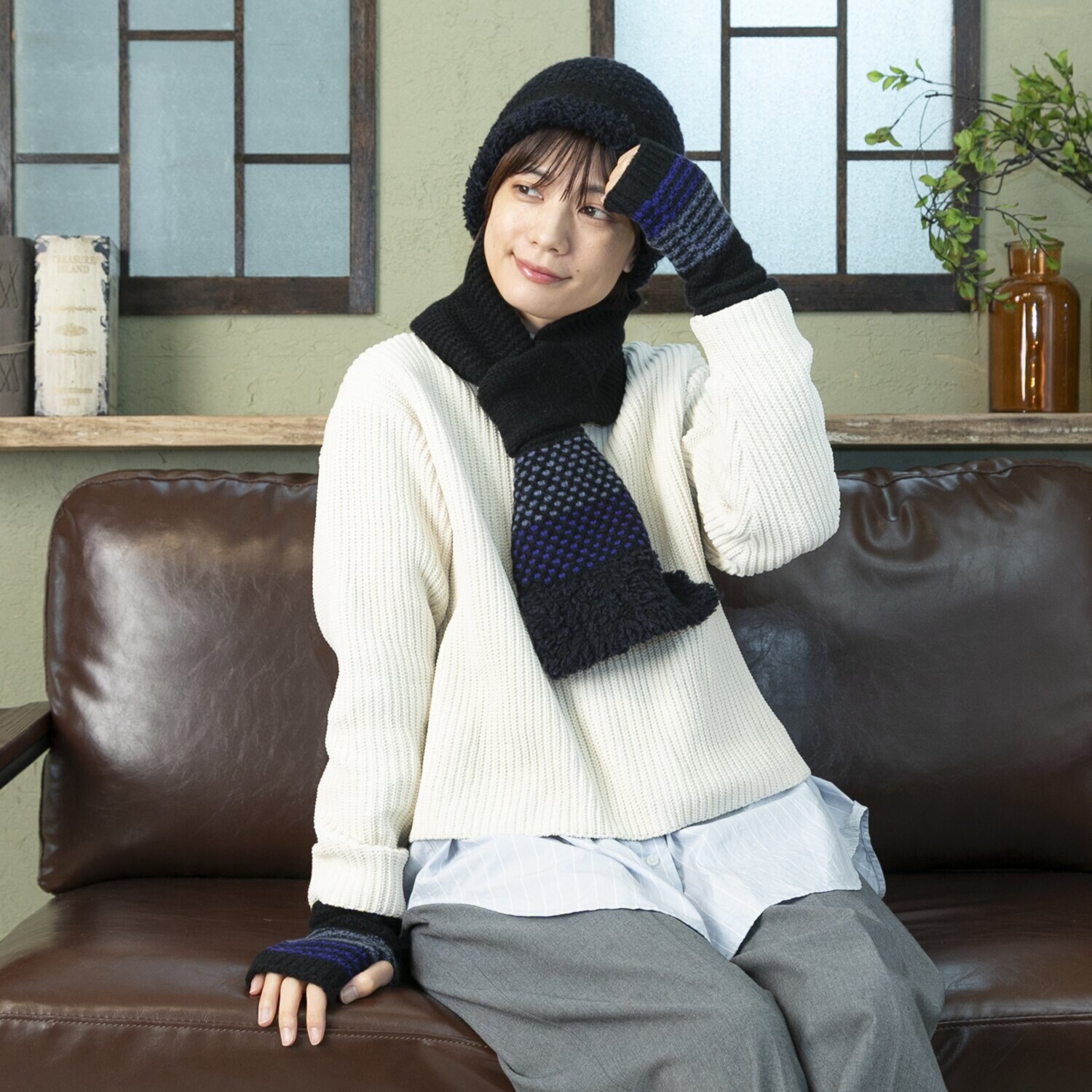 ベル・モード リバーシブルで ４通り楽しめる！ 日本製 タスマニアラムウール混 ニットワッチ