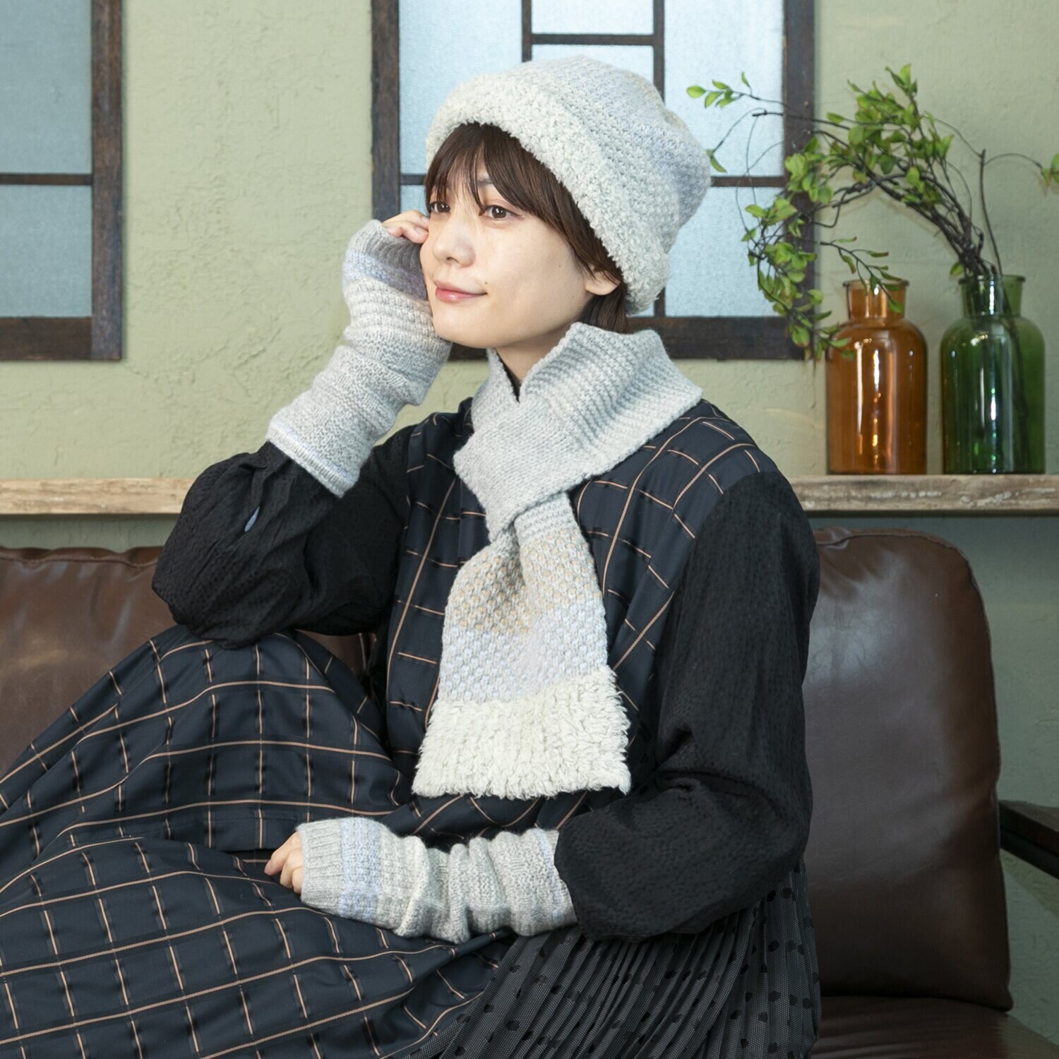 ベル・モード リバーシブルで ４通り楽しめる！ 日本製 タスマニアラムウール混 ニットワッチ