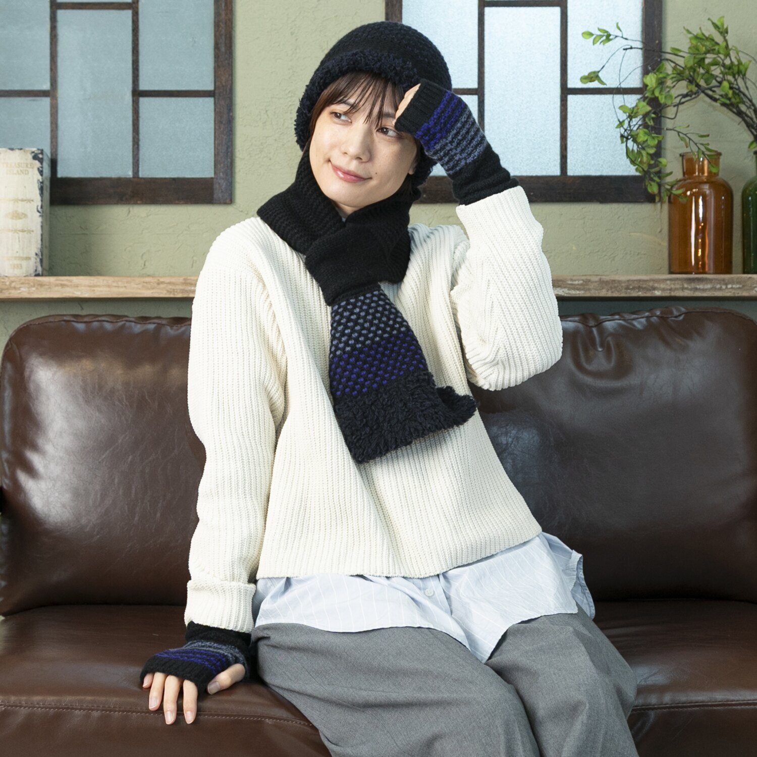 ベル・モード 日本製 タスマニアラムウール混 プチマフラー