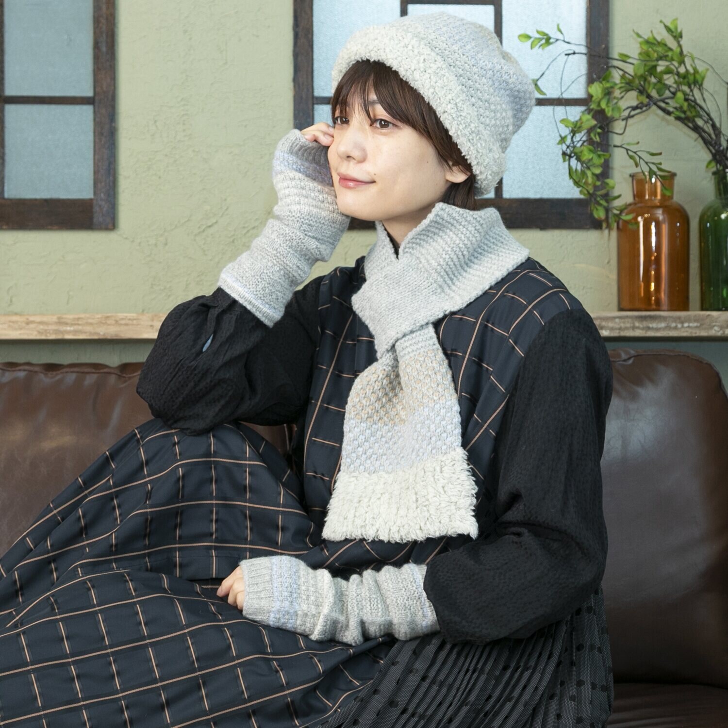 ベル・モード 日本製 タスマニアラムウール混 プチマフラー