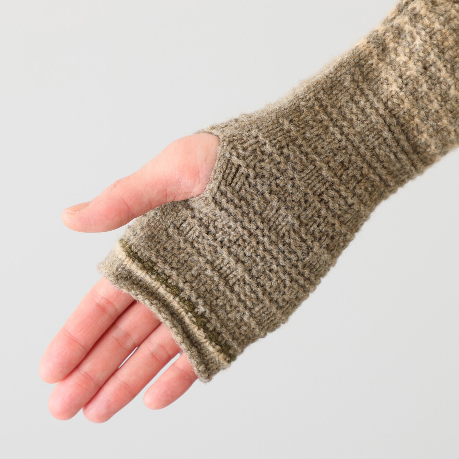 ベル・モード 日本製 タスマニア ラムウール１００％ ２ウェイアームウォーマー