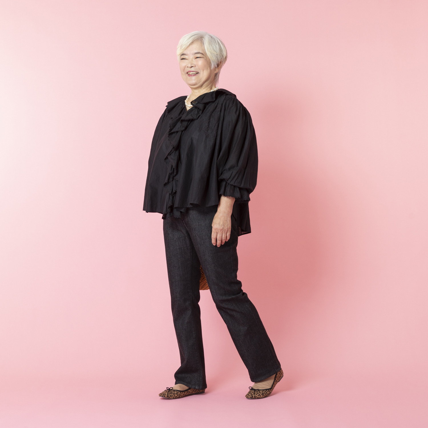 シュガーデプト ふんわり肌に気持ち良い ソフトタッチデニム 美脚ストレートジーンズ