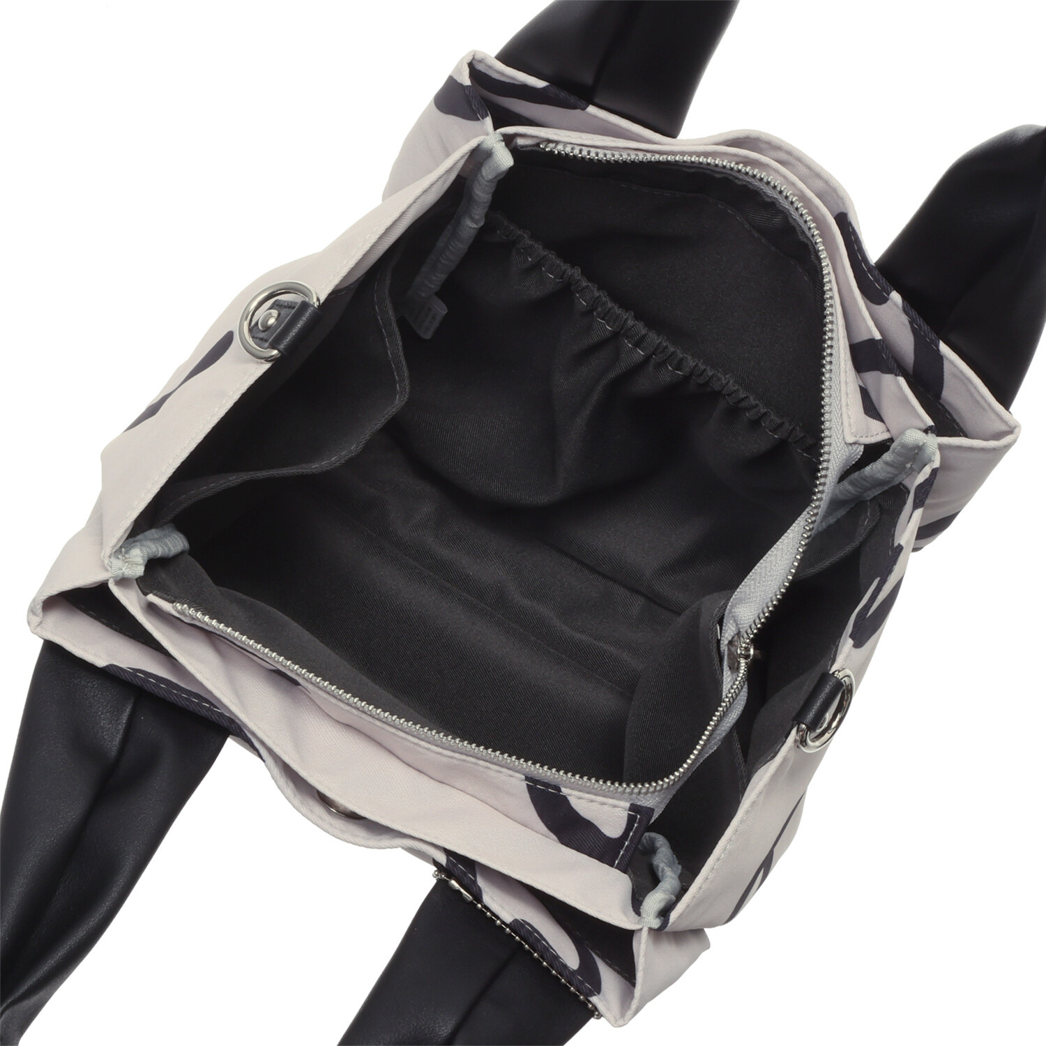 ビースター はっ水 １０ポケット ２ウェイトートバッグ ＜チャーム付＞