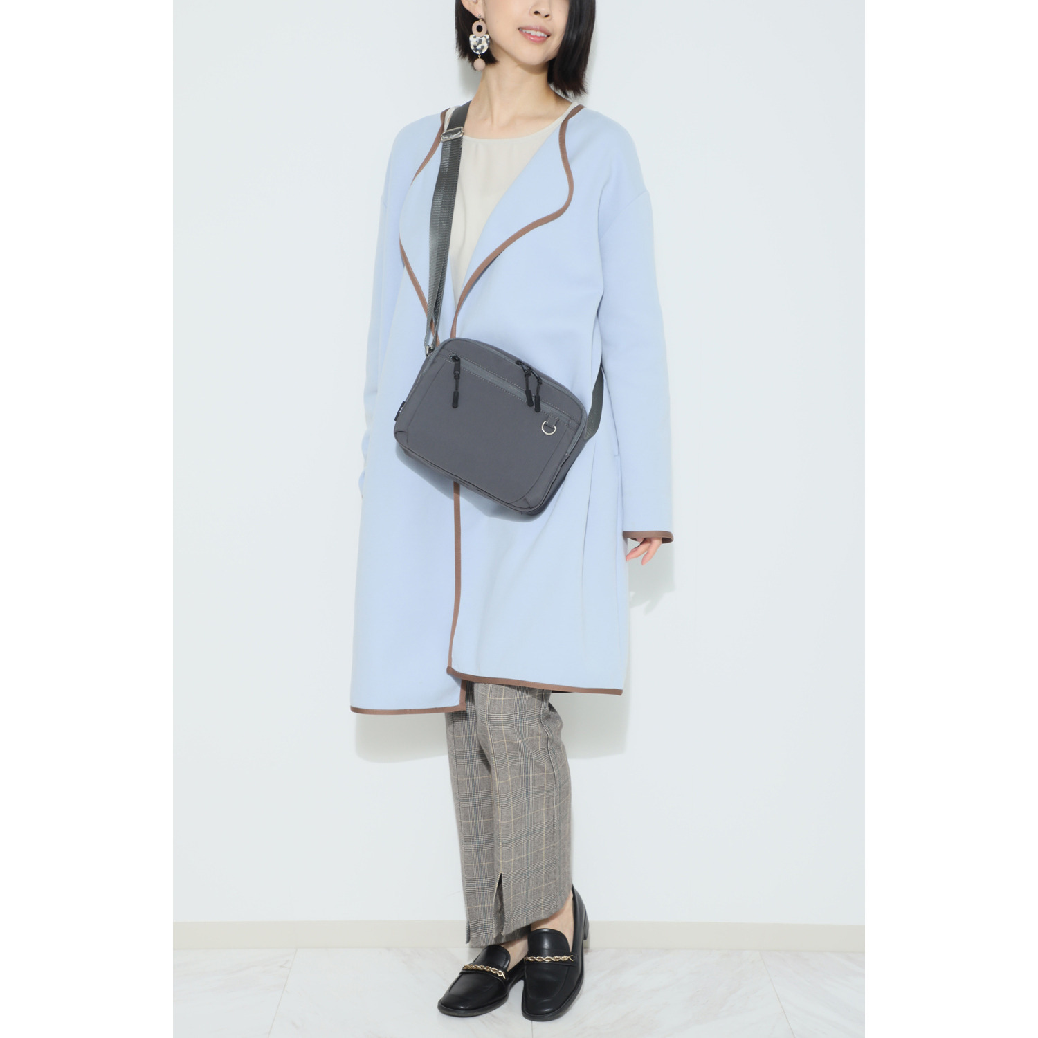 カバッグ はっ水 さっと出せる！ カードケース付 軽量ショルダーバッグ