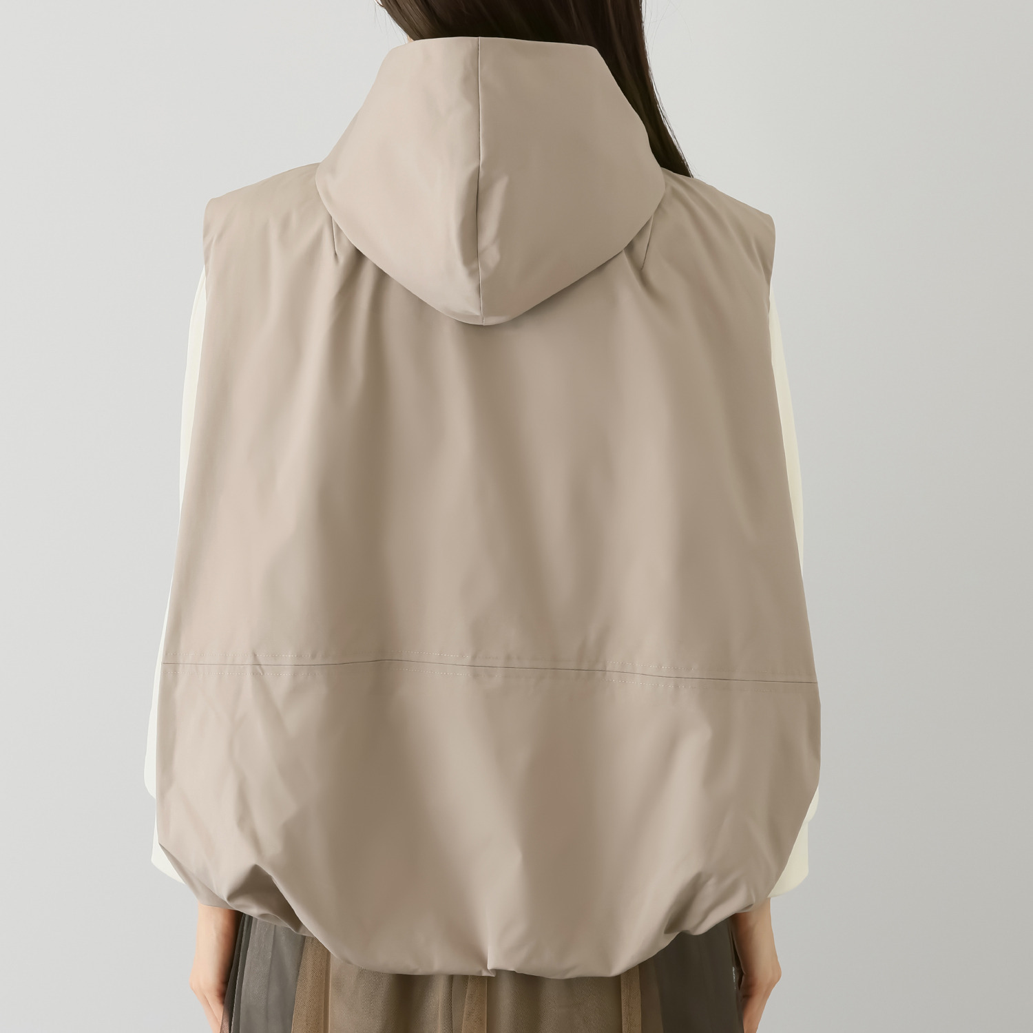 アリュメット フード付 バルーンシルエットジレ