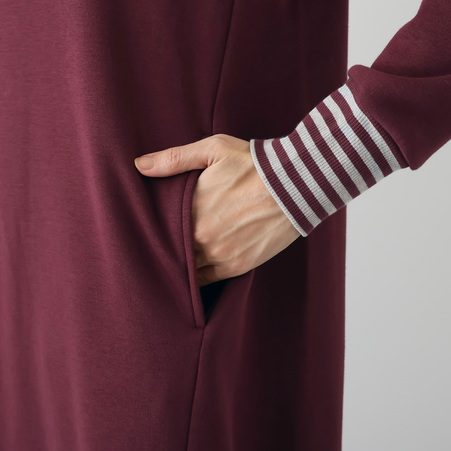 ゼラールスポーツ スーピマコットン混 裏起毛シャギー レイヤードデザイン フーディーワンピース