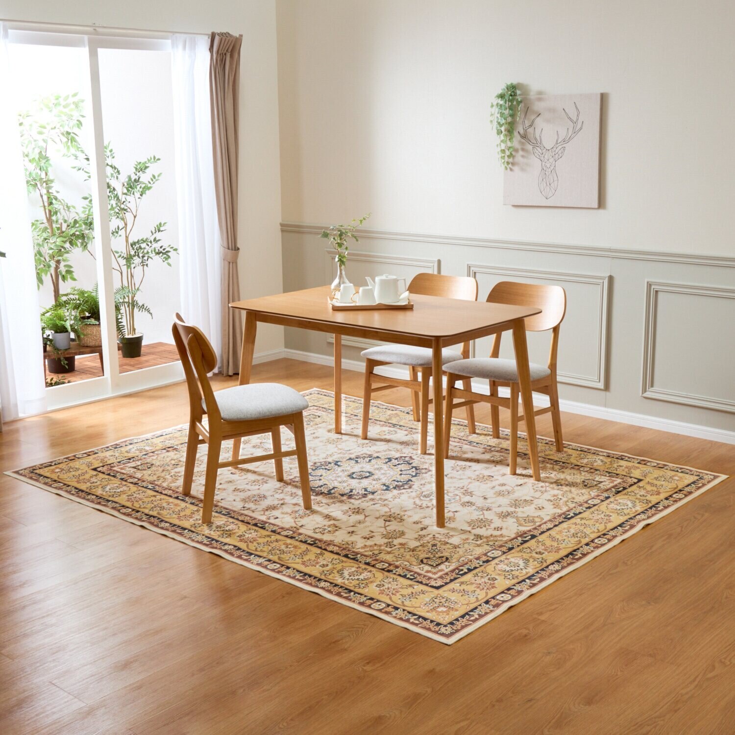 格調高い ペルシャンデザイン 手触りなめらか プルメイジュカーペット ＜２００×２５０ｃｍ＞