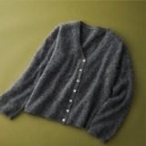 タルマス　ブランチ ウール１００％ ファー加工 Ｖネックカーディガン