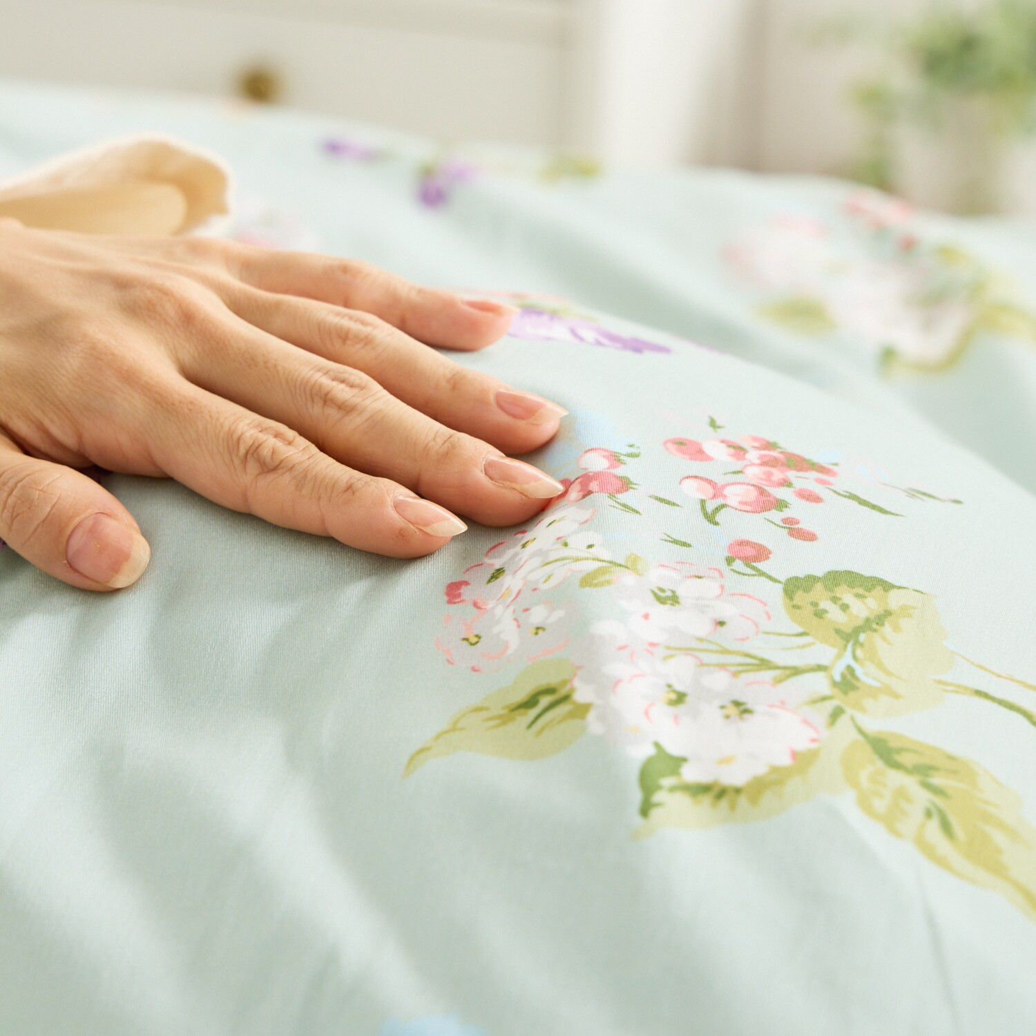 ローラアシュレイ ローズモア コットン１００％サテン 掛けふとんカバー ＜ダブル＞