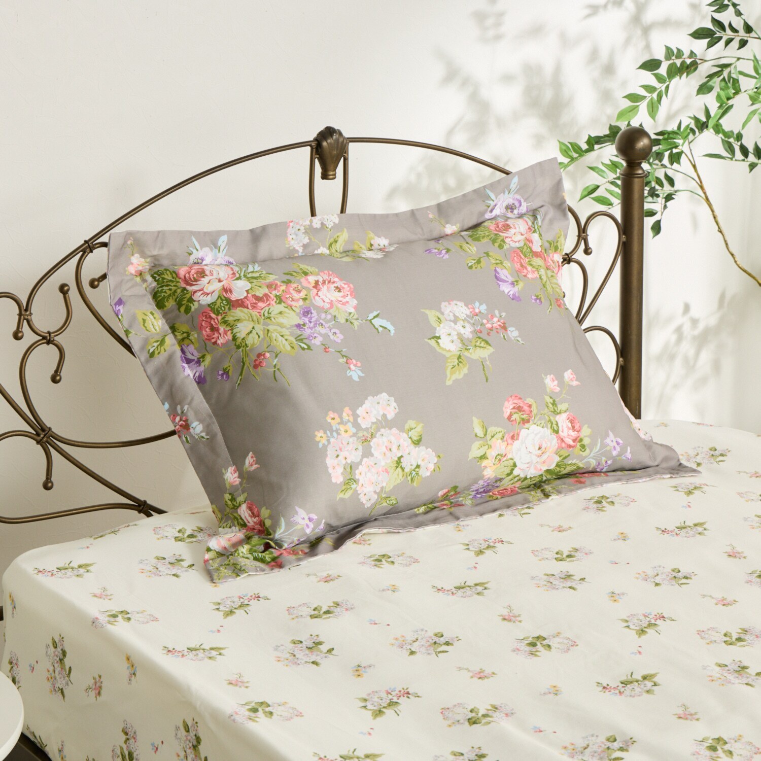 ローラアシュレイ ローズモア コットン１００％サテン ピローケース