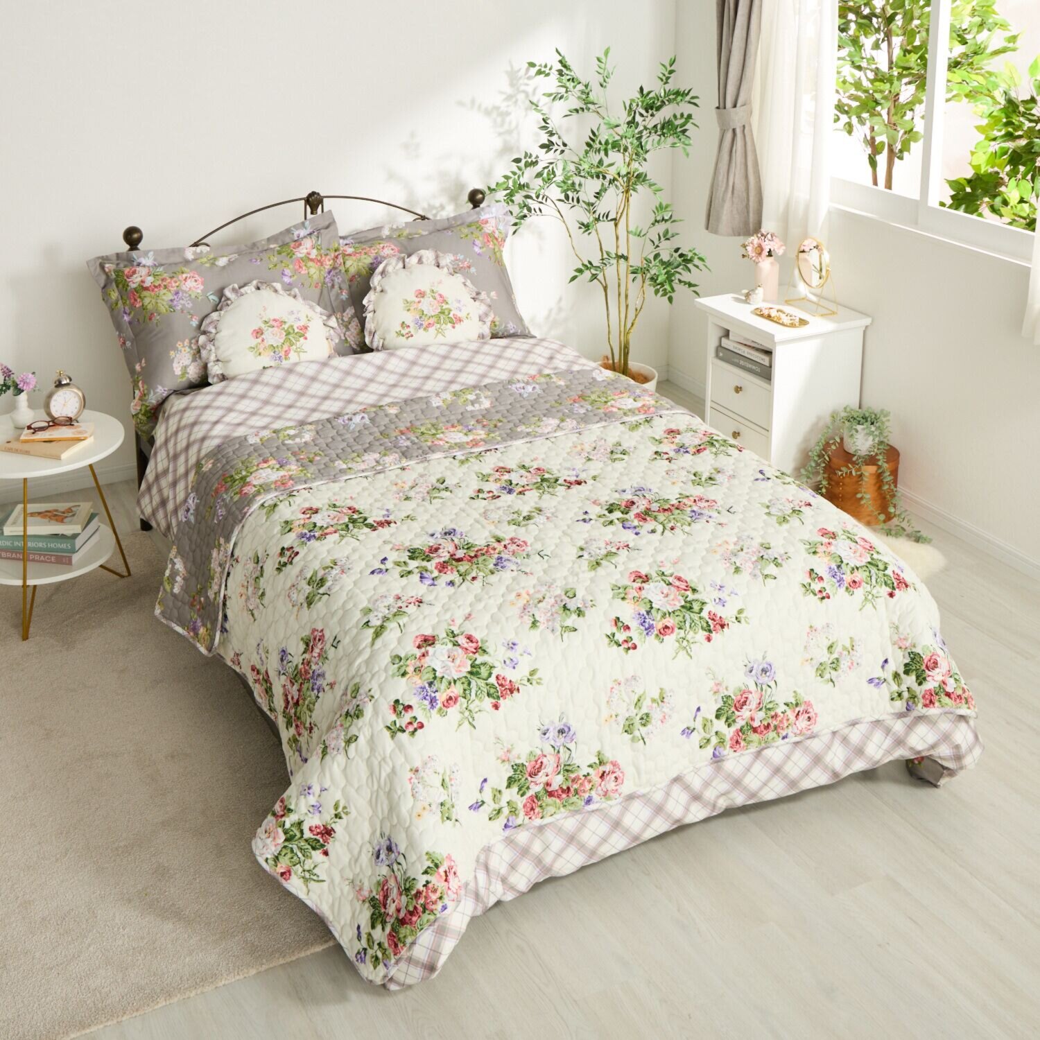 ローラアシュレイ ローズモア キルトマルチカバー ＜１９０×１９０ｃｍ＞