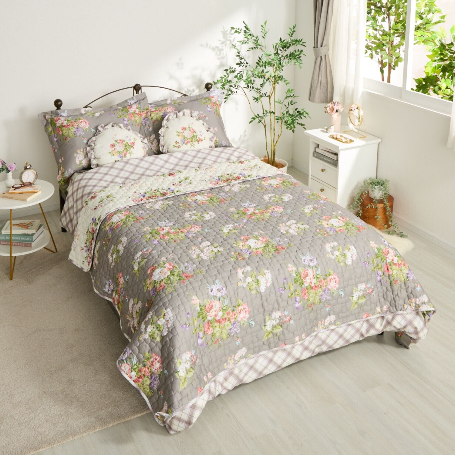 ローラアシュレイ ローズモア キルトマルチカバー ＜１９０×１９０ｃｍ＞