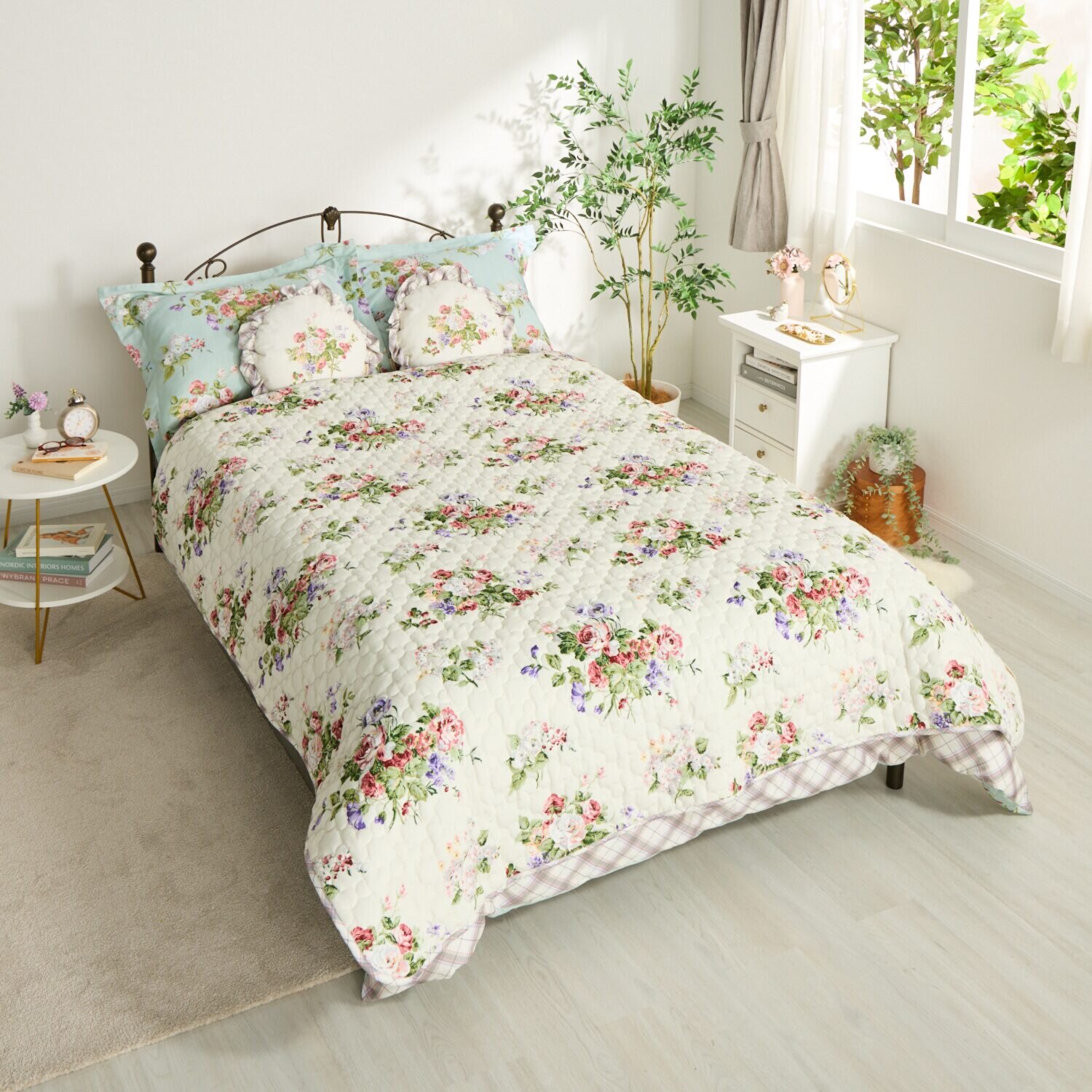 ローラアシュレイ ローズモア キルトマルチカバー ＜１９０×１９０ｃｍ＞