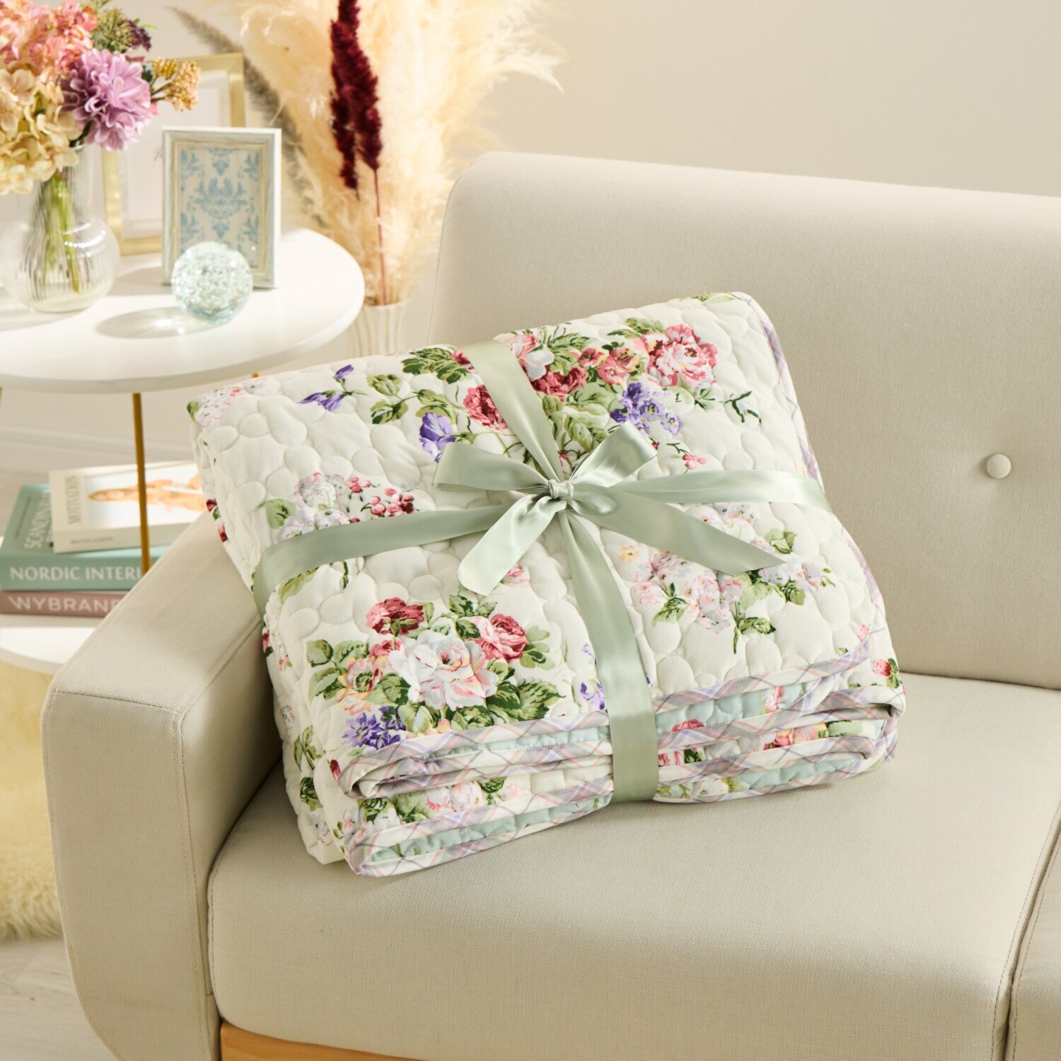 ローラアシュレイ ローズモア キルトマルチカバー ＜１９０×１９０ｃｍ＞